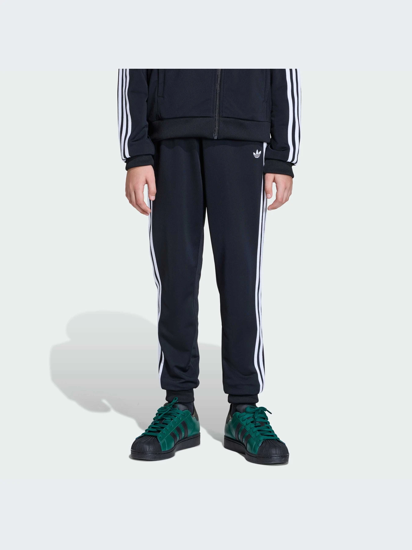 Брюки Adidas Adicolor модель KE2862-KZ Брюки Adidas Adicolor модель KE2862-KZ Фото