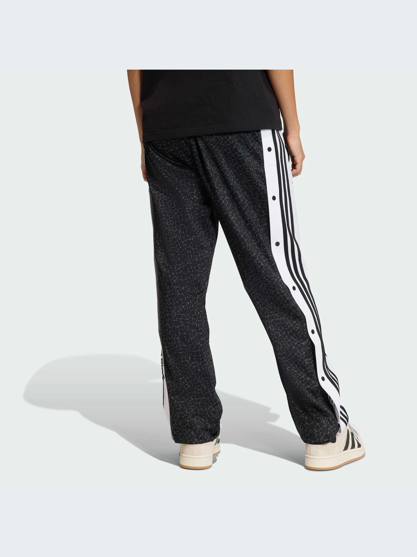 Брюки Adidas модель KD2830-KZ Брюки Adidas модель KD2830-KZ Фото