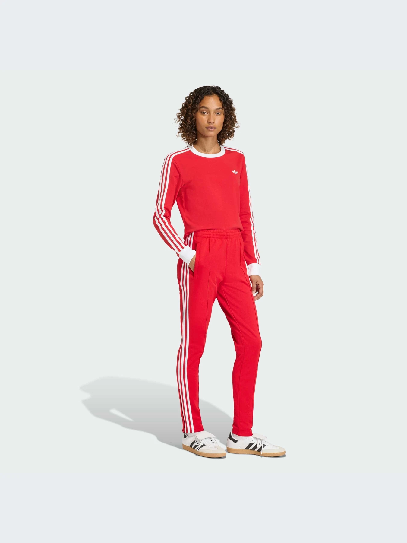 Брюки Adidas Adicolor модель KD3789-KZ Брюки Adidas Adicolor модель KD3789-KZ Фото