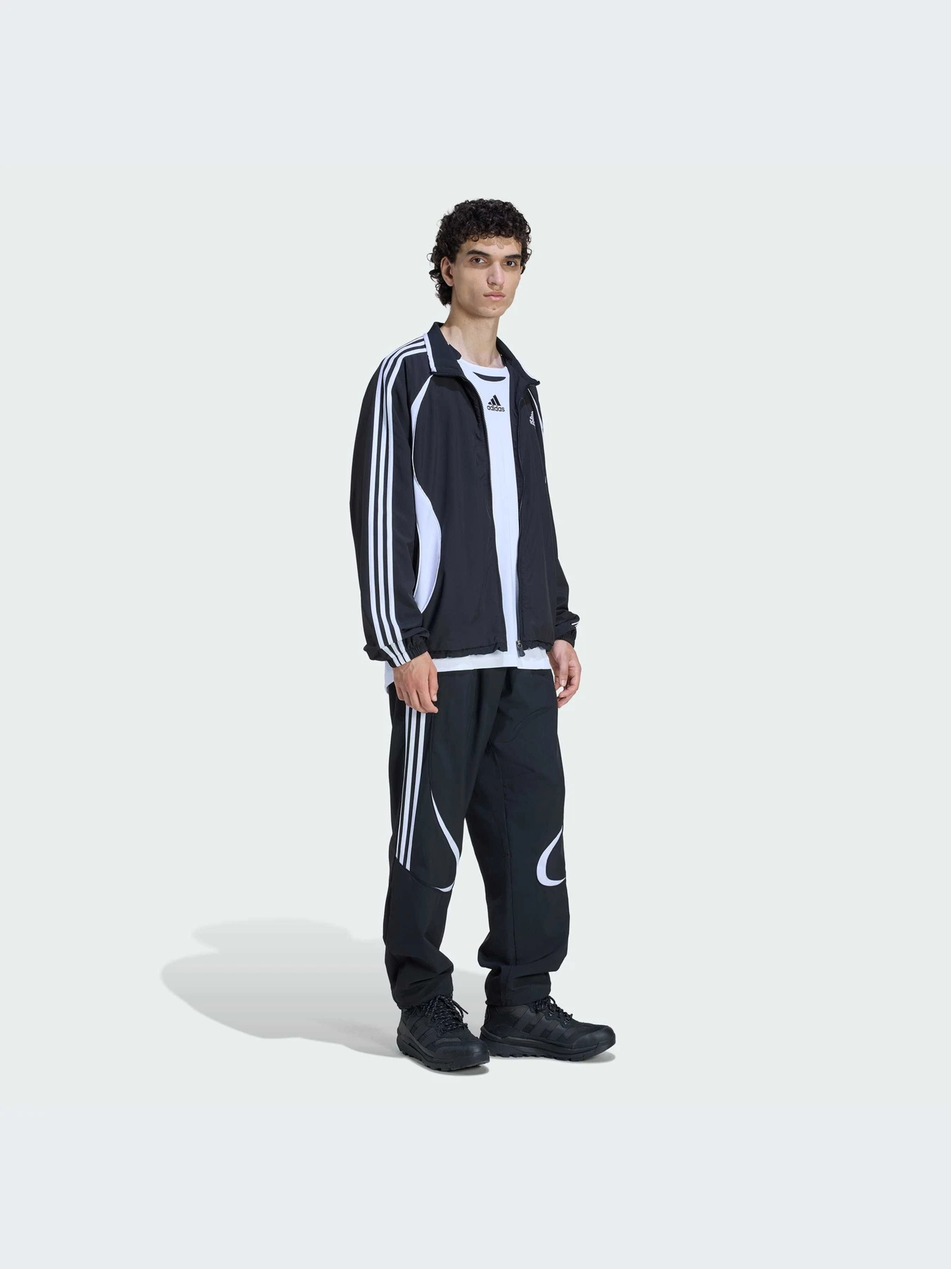 Худи и свитшоты Adidas Adicolor модель KD5858-KZ Худи и свитшоты Adidas Adicolor модель KD5858-KZ Фото