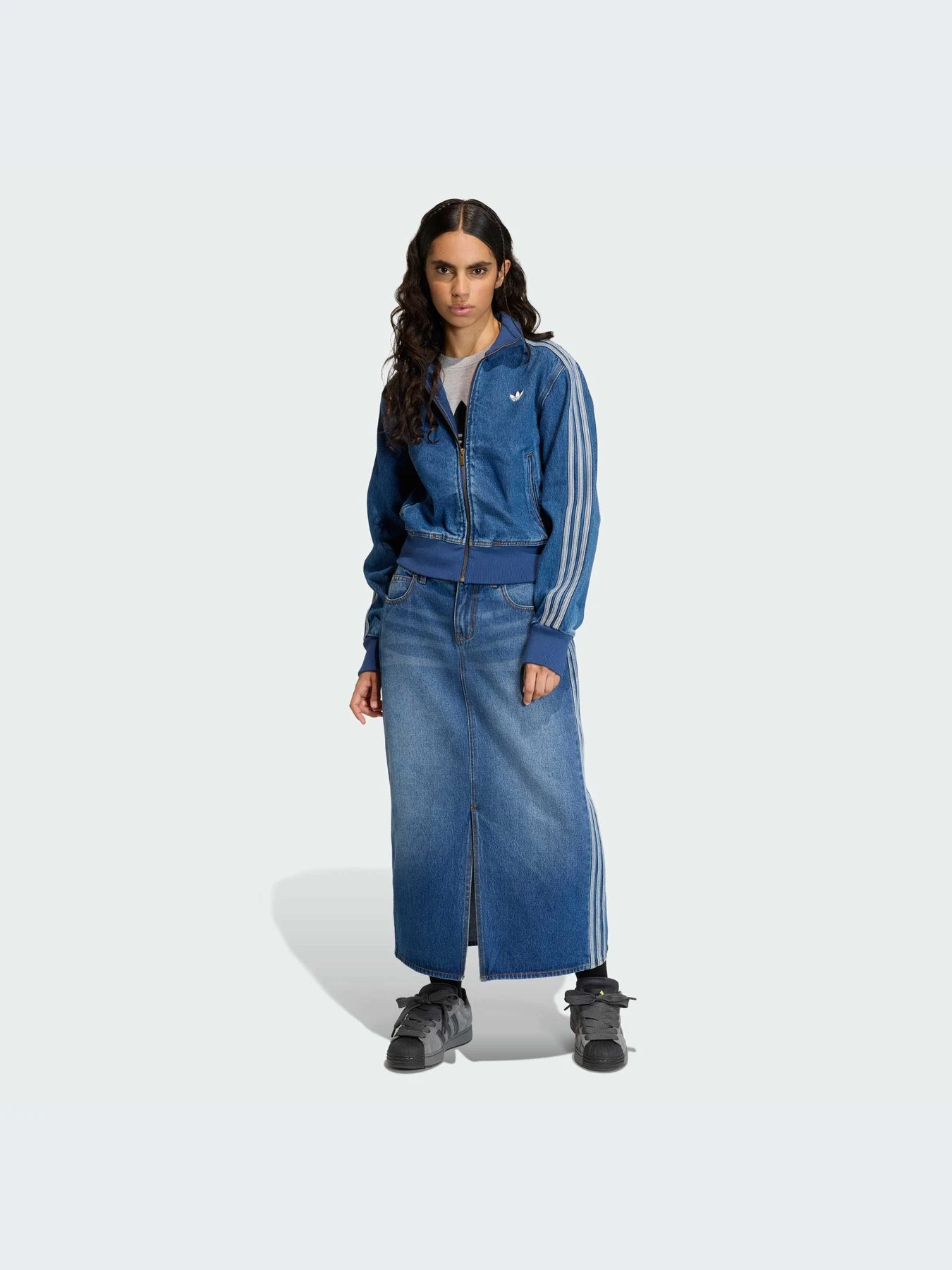 Худи и свитшоты Adidas модель KD2913-KZ Худи и свитшоты Adidas модель KD2913-KZ Фото