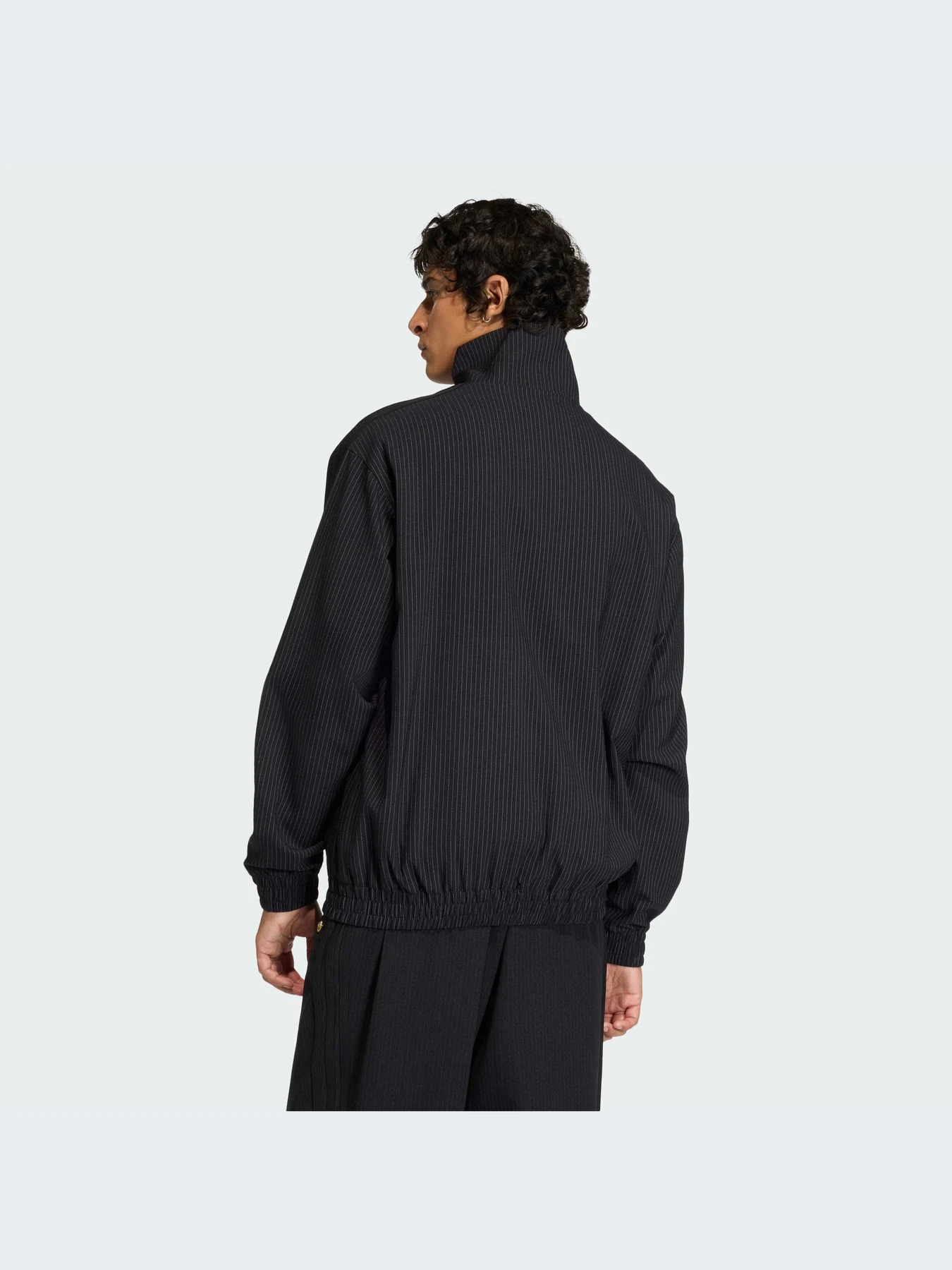 Худи и свитшоты Adidas модель KC9051-KZ Худи и свитшоты Adidas модель KC9051-KZ Фото