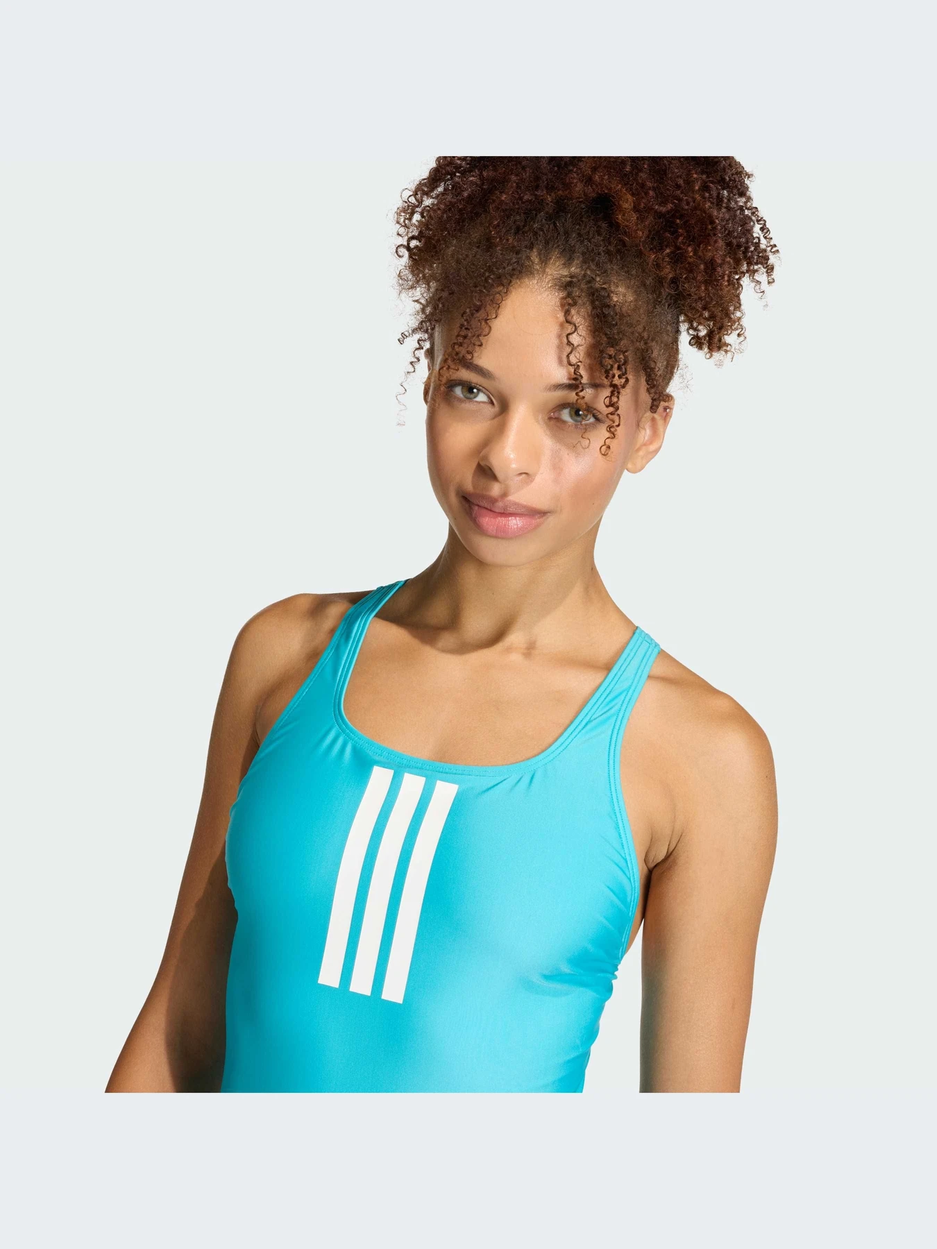 Одежда для пляжа Adidas 3 Stripes модель KD3988-KZ Одежда для пляжа Adidas 3 Stripes модель KD3988-KZ Фото