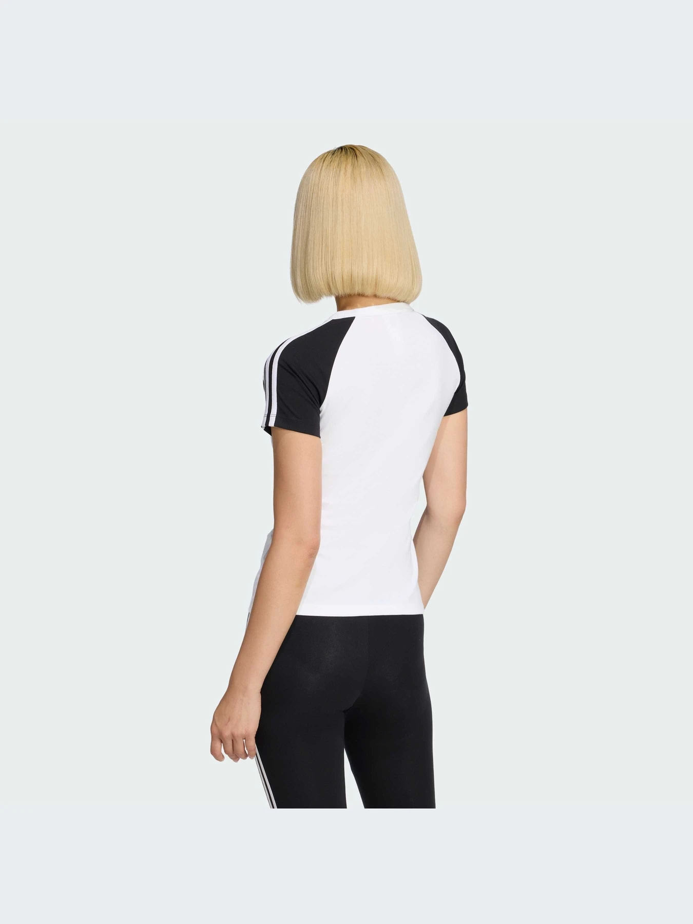 Футболки и поло Adidas Adicolor модель KD3799-KZ Футболки и поло Adidas Adicolor модель KD3799-KZ Фото