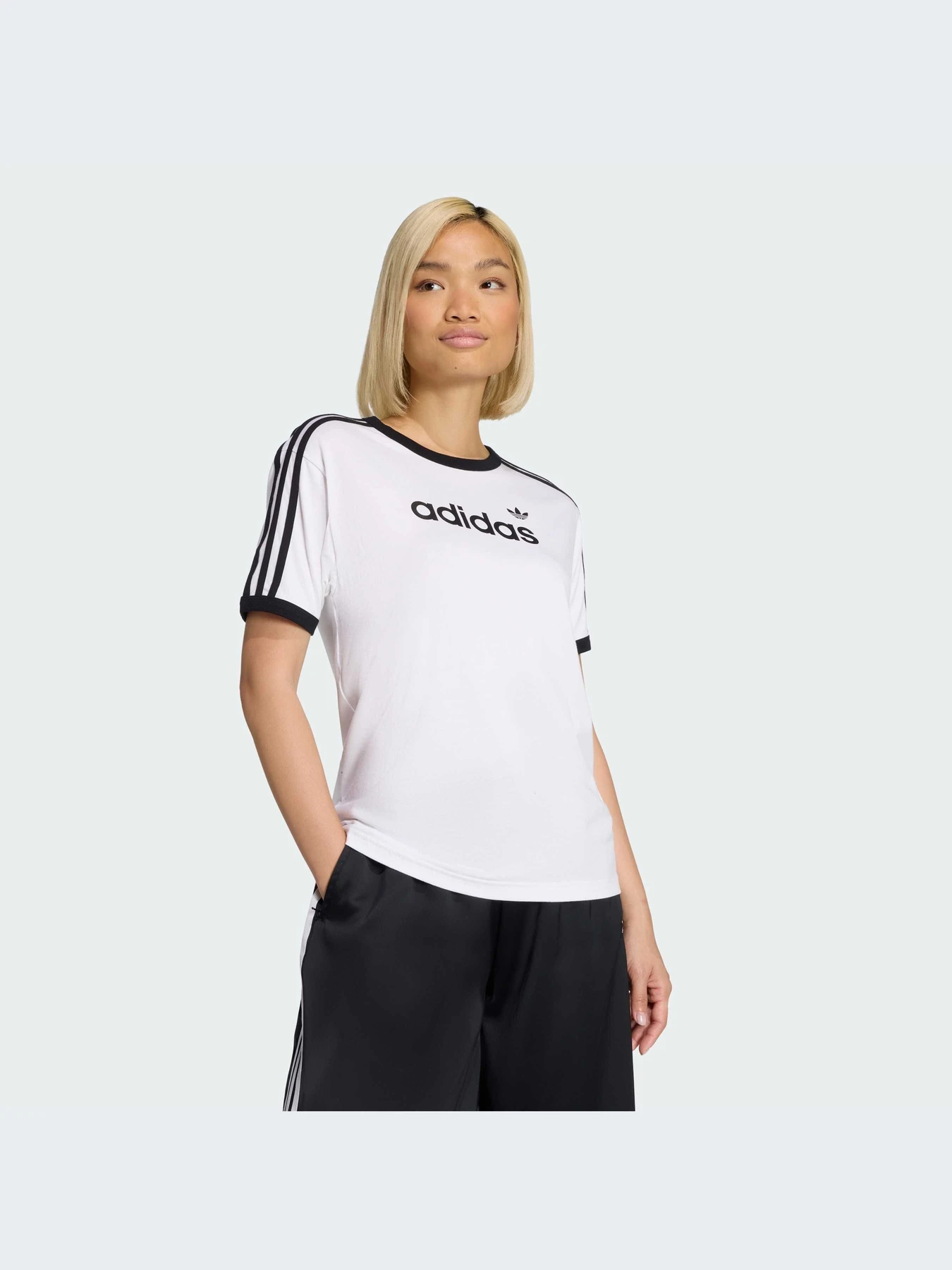 Футболки и поло Adidas Adicolor модель KC9012-KZ Футболки и поло Adidas Adicolor модель KC9012-KZ Фото