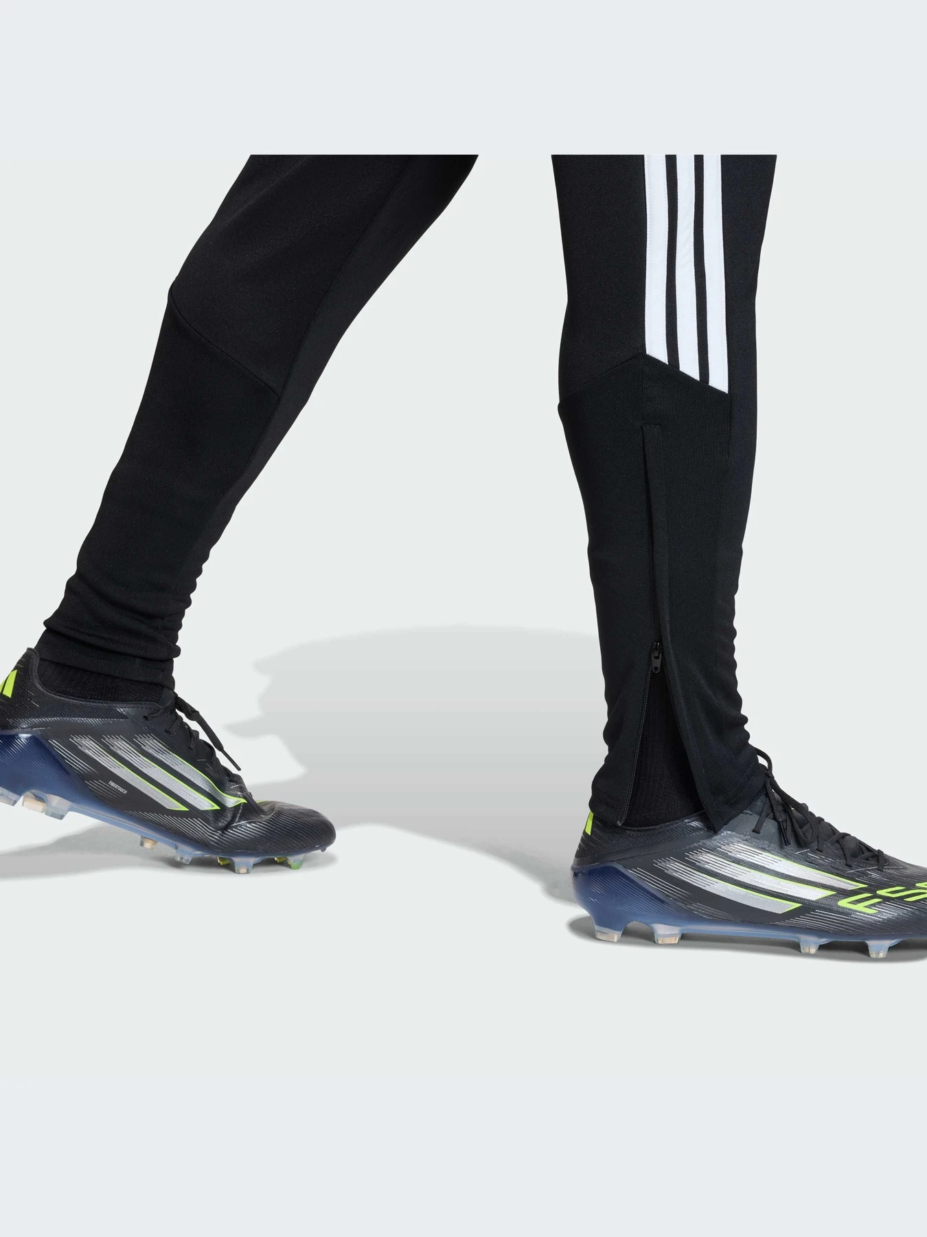 Брюки Adidas Tiro модель JY7230-KZ Брюки Adidas Tiro модель JY7230-KZ Фото