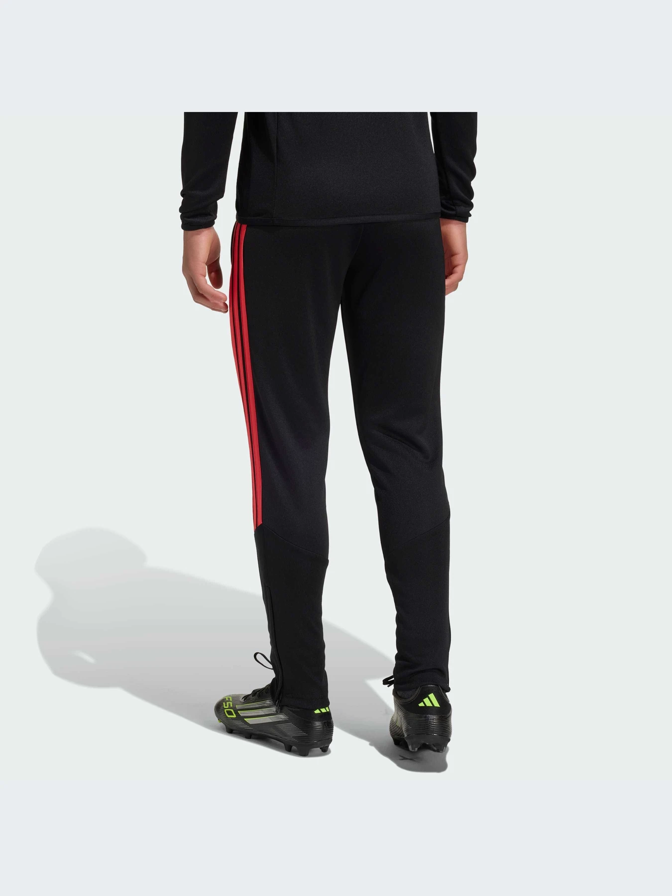 Брюки Adidas Tiro модель JY9677-KZ Брюки Adidas Tiro модель JY9677-KZ Фото