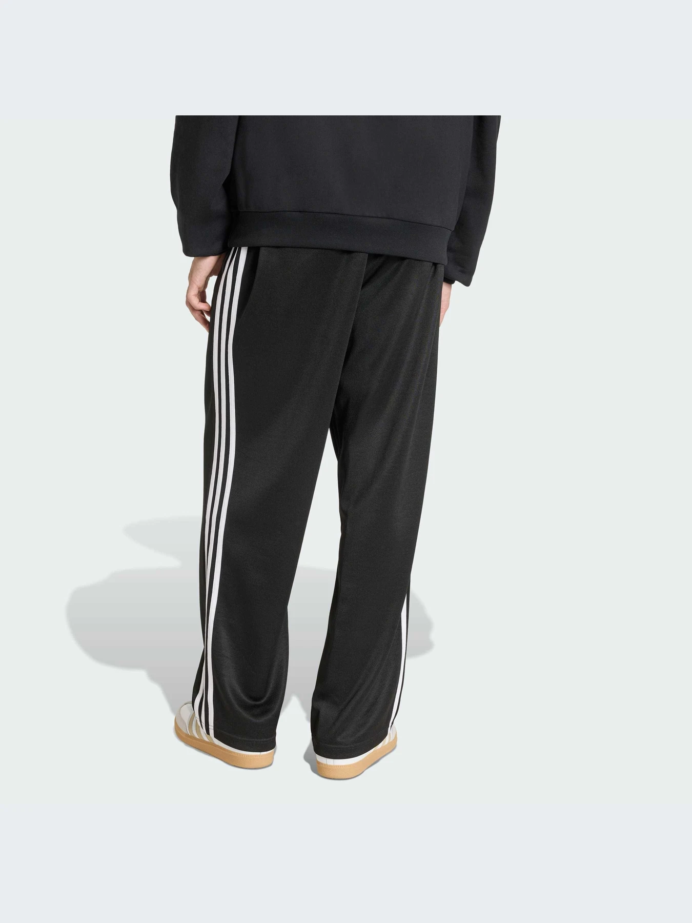 Брюки Adidas Adicolor модель KC8534-KZ Брюки Adidas Adicolor модель KC8534-KZ Фото