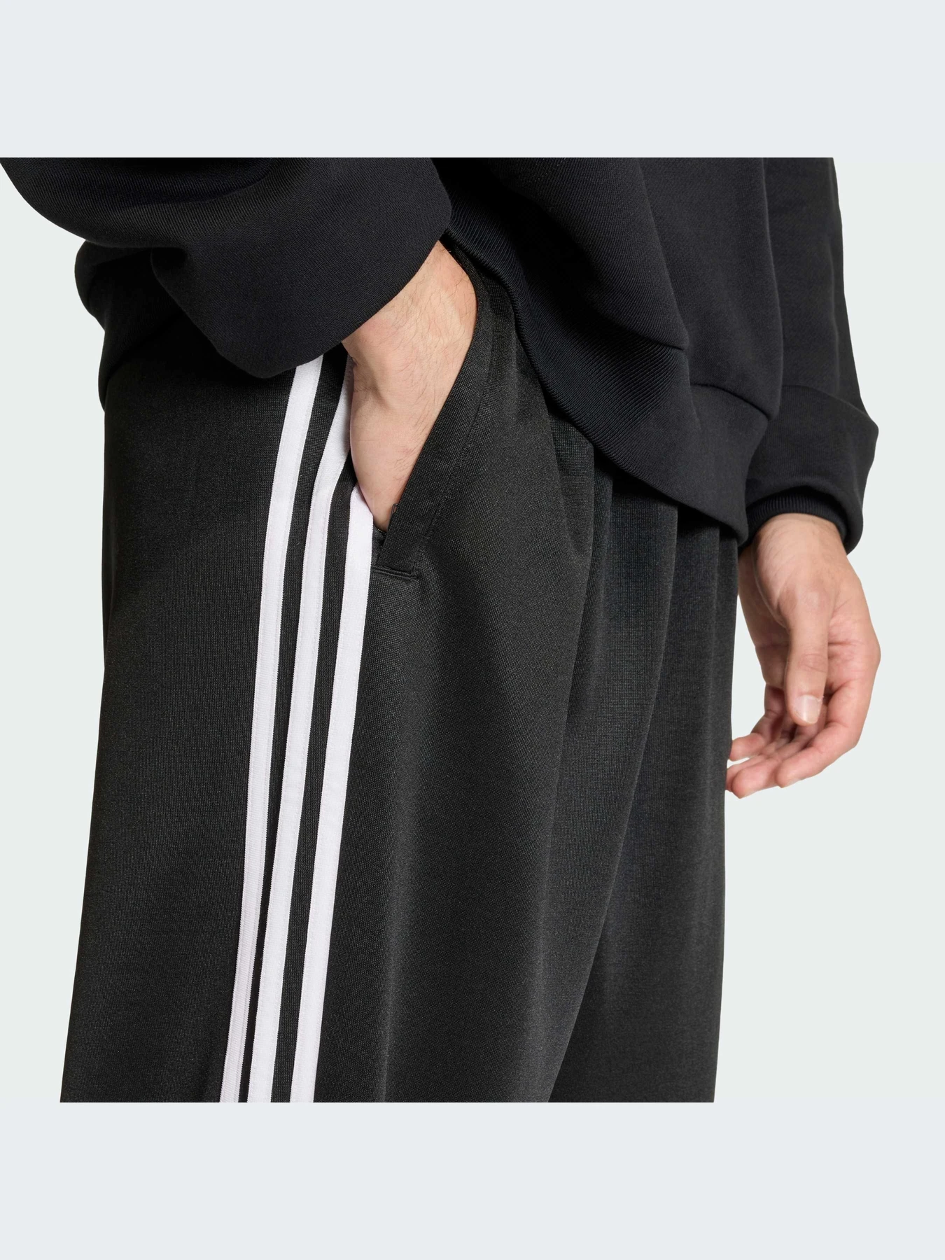 Брюки Adidas Adicolor модель KC8534-KZ Брюки Adidas Adicolor модель KC8534-KZ Фото