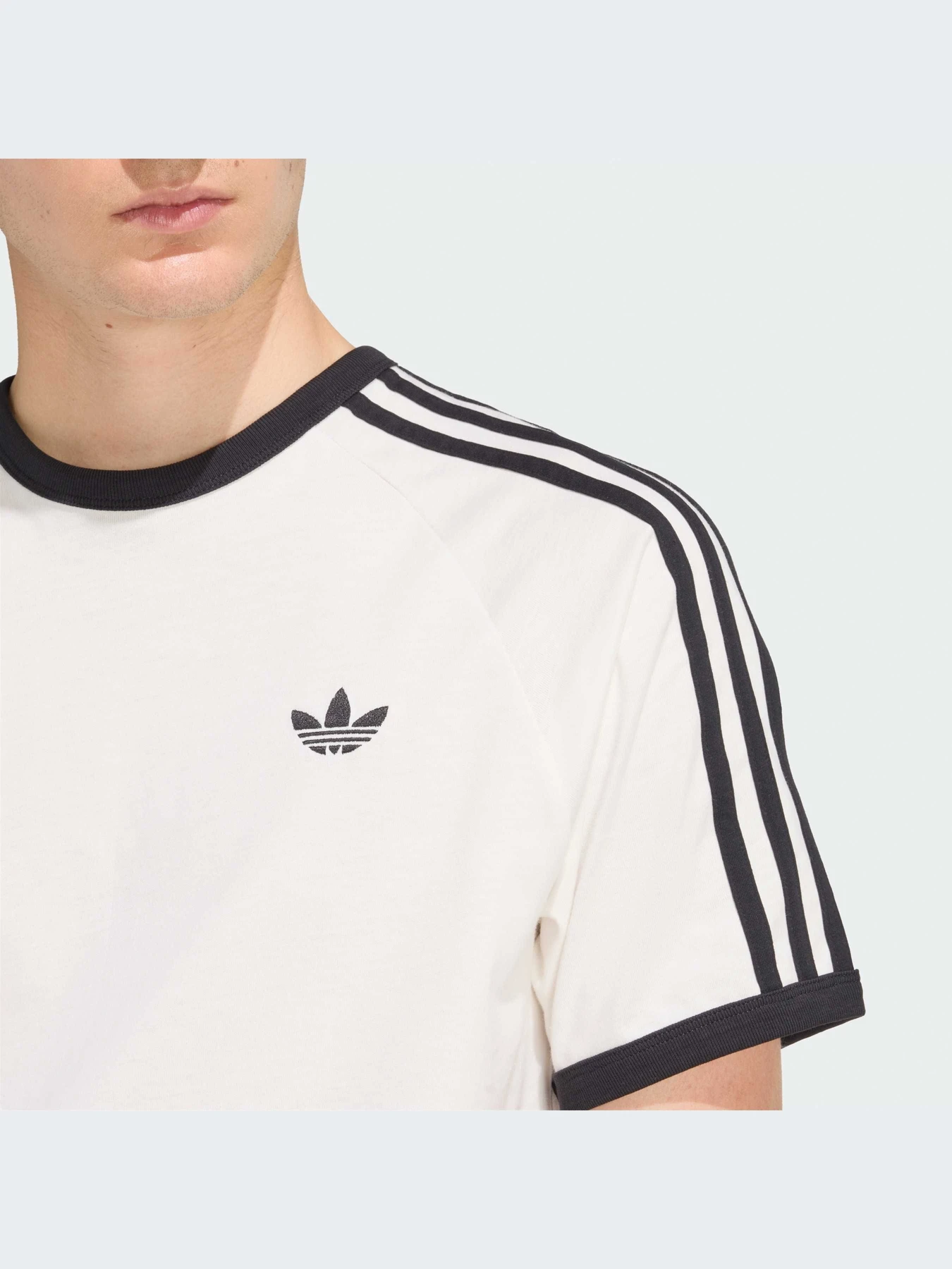 Футболки и поло Adidas модель KE3537-KZ Футболки и поло Adidas модель KE3537-KZ Фото
