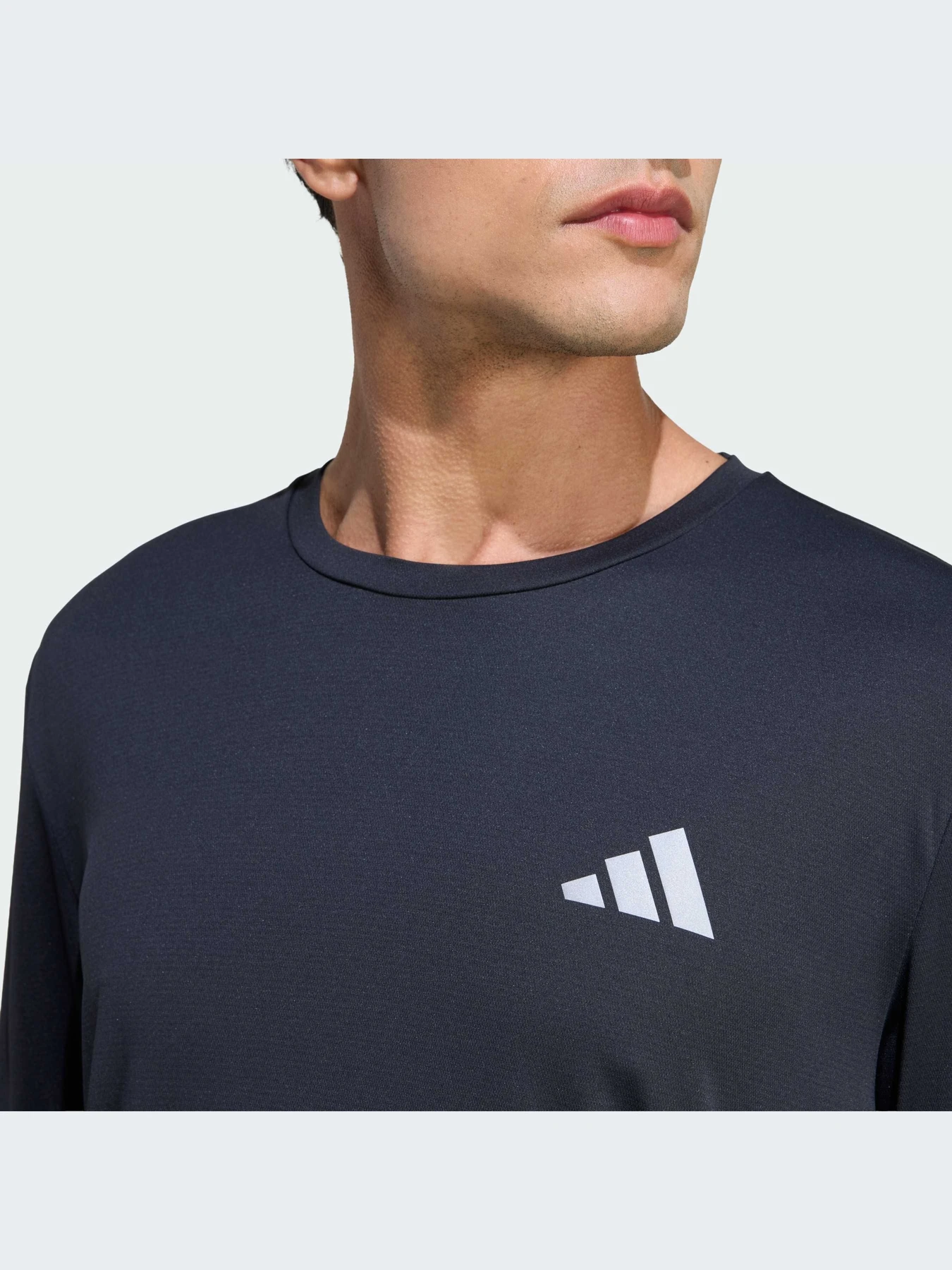 Худи и свитшоты Adidas модель KE8424-KZ Худи и свитшоты Adidas модель KE8424-KZ Фото