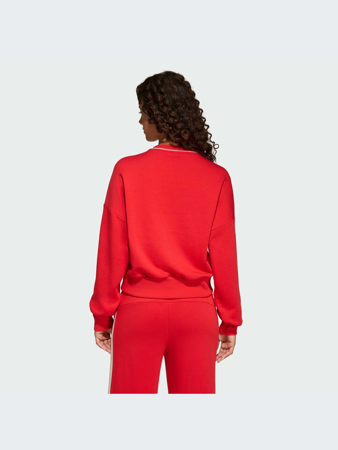 Худи и свитшоты Adidas модель KD3451-KZ Худи и свитшоты Adidas модель KD3451-KZ Фото