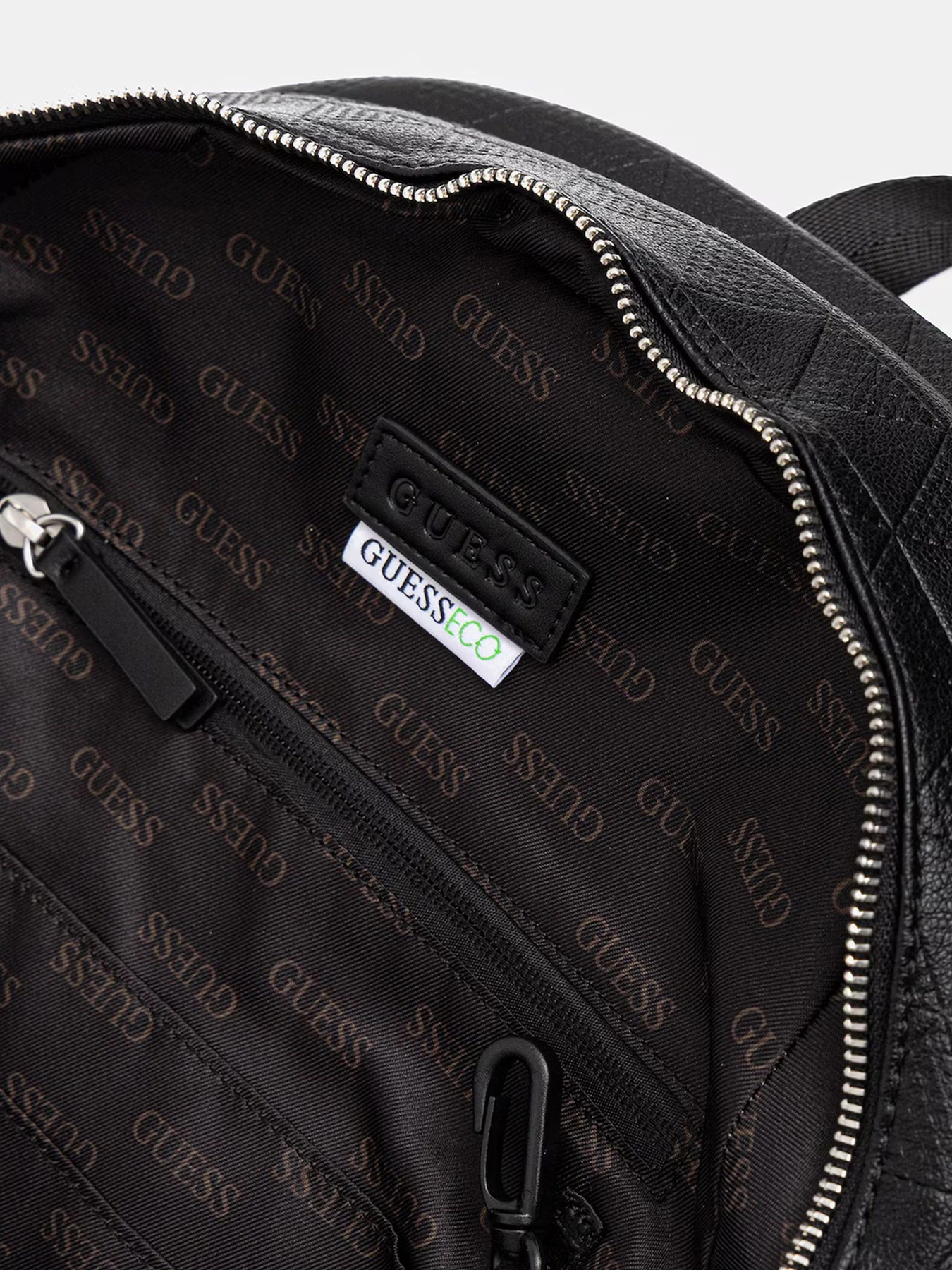 Рюкзаки GUESS модель HMTOTE-P6111-BLA Рюкзаки GUESS модель HMTOTE-P6111-BLA Фото