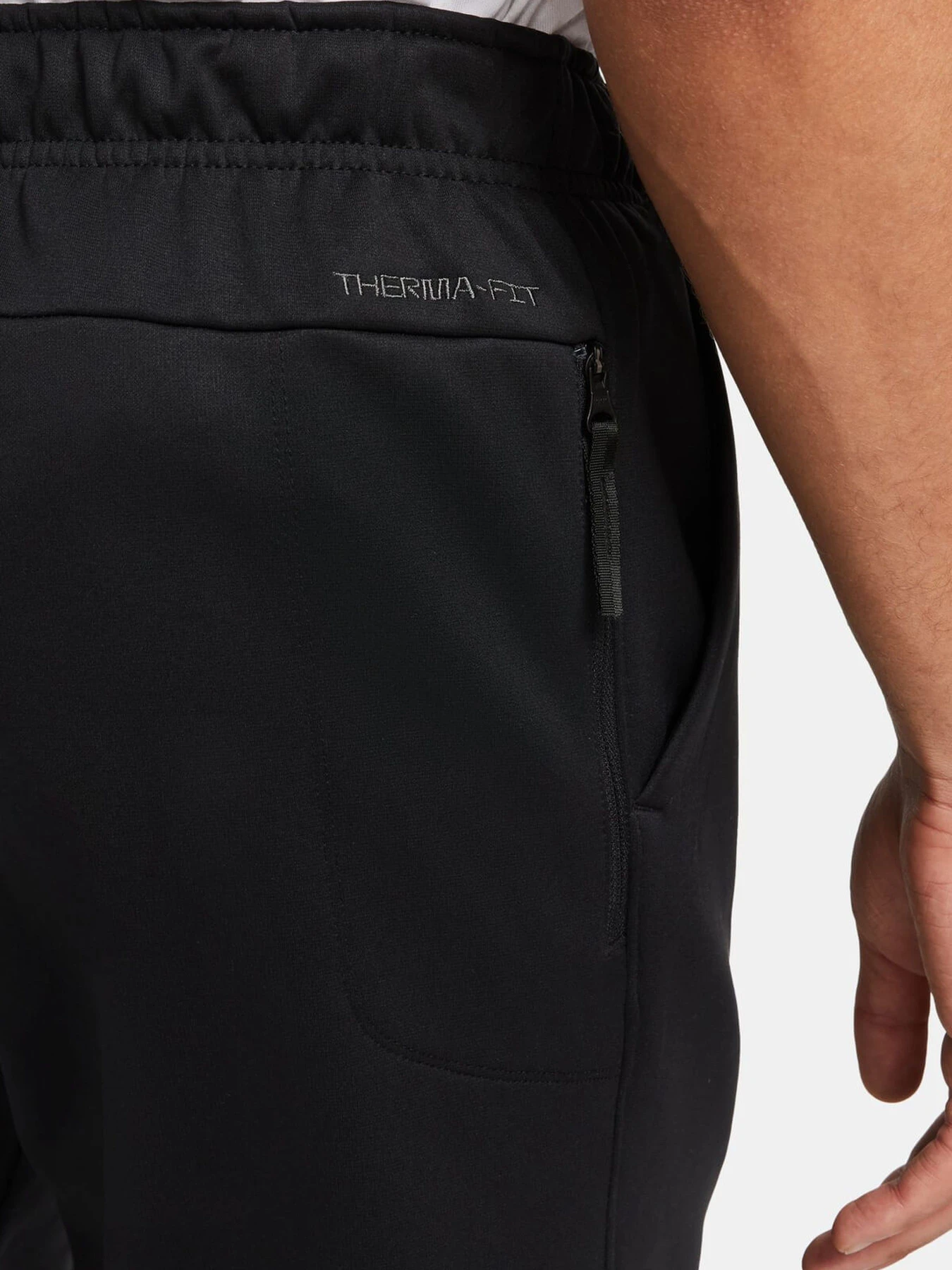 Брюки NIKE M NK TF PANT TAPER модель 101827202 Брюки NIKE M NK TF PANT TAPER модель 101827202 Фото