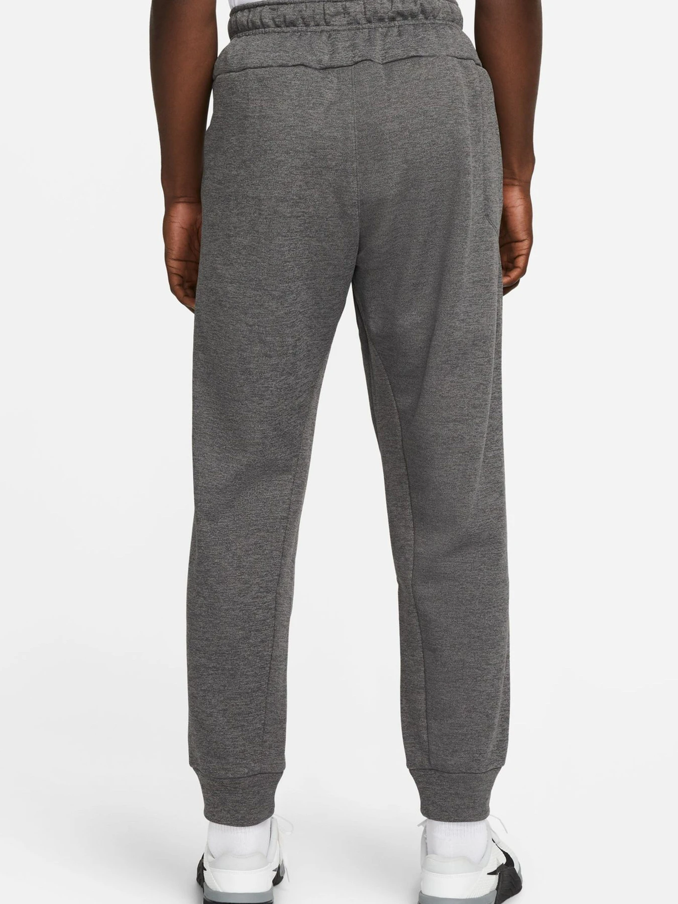 Брюки NIKE M NK TF PANT TAPER модель 101827203 Брюки NIKE M NK TF PANT TAPER модель 101827203 Фото