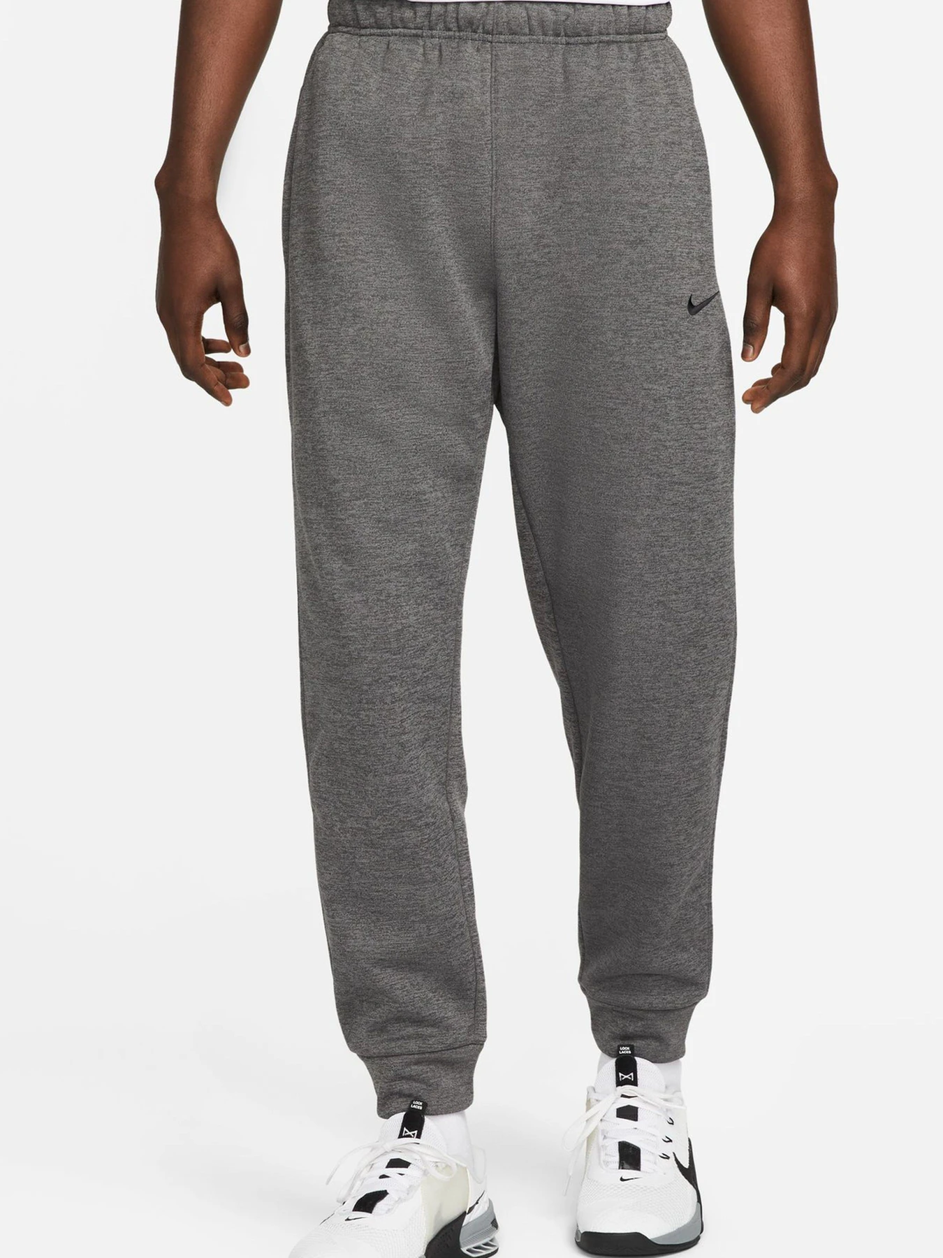 Брюки NIKE M NK TF PANT TAPER модель 101827203 Брюки NIKE M NK TF PANT TAPER модель 101827203 Фото