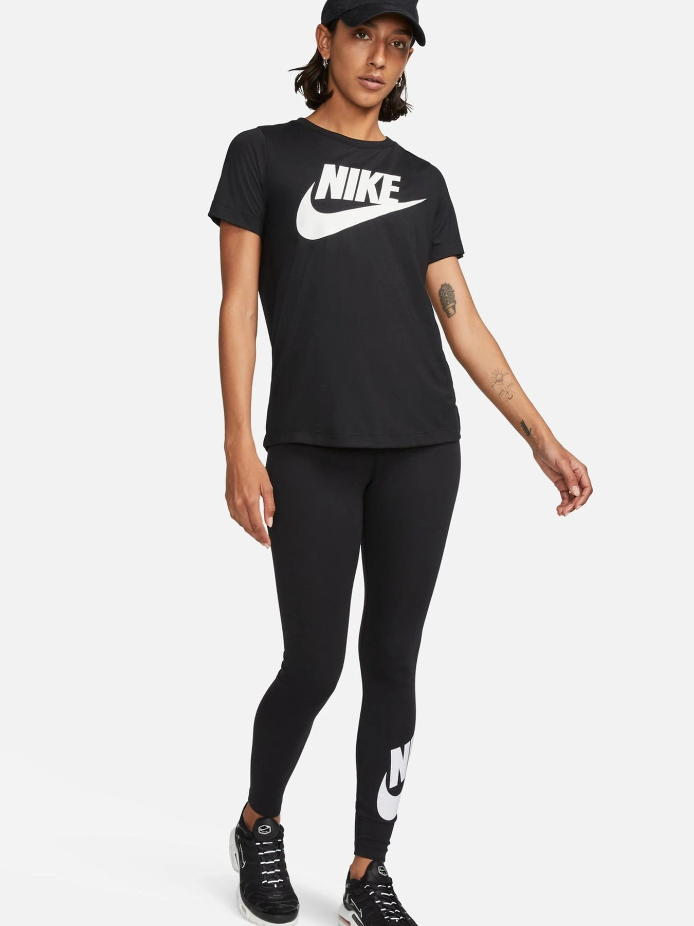 Брюки NIKE W NSW NK CLSC GX HR TIGHT модель 101827218 Брюки NIKE W NSW NK CLSC GX HR TIGHT модель 101827218 Фото