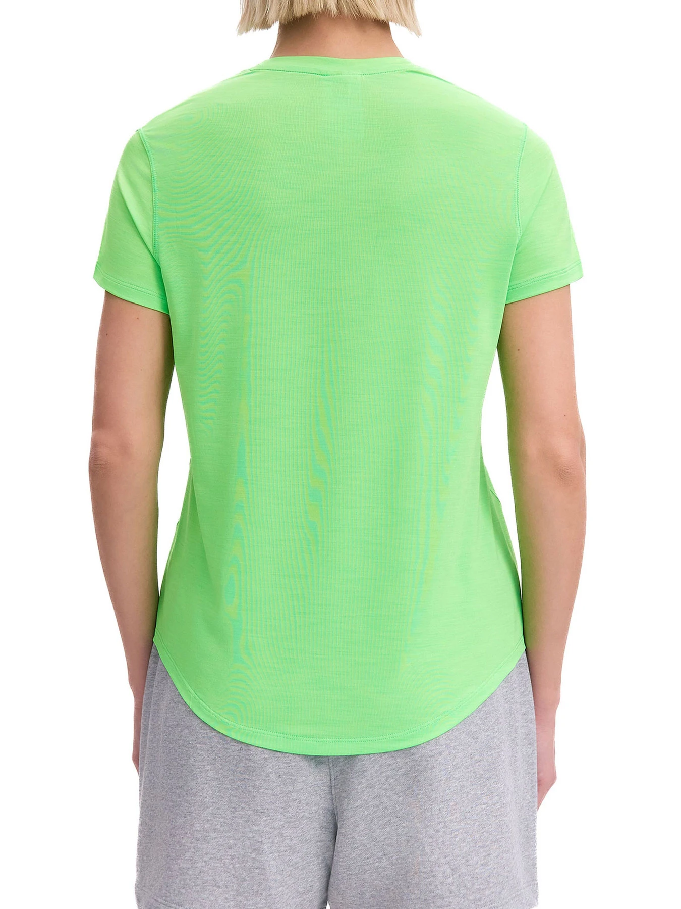 Футболки и поло Reebok RBK-CHILL ATHLETIC TEE модель 102047123 Футболки и поло Reebok RBK-CHILL ATHLETIC TEE модель 102047123 Фото