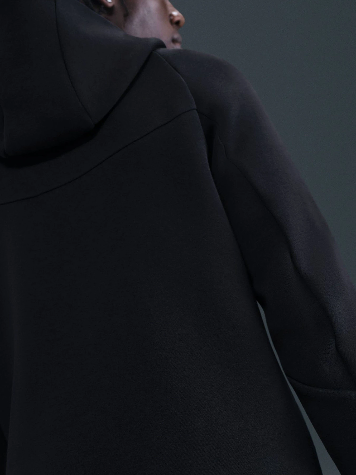 Худи и свитшоты NIKE Nike Tech модель 102266757 Худи и свитшоты NIKE Nike Tech модель 102266757 Фото