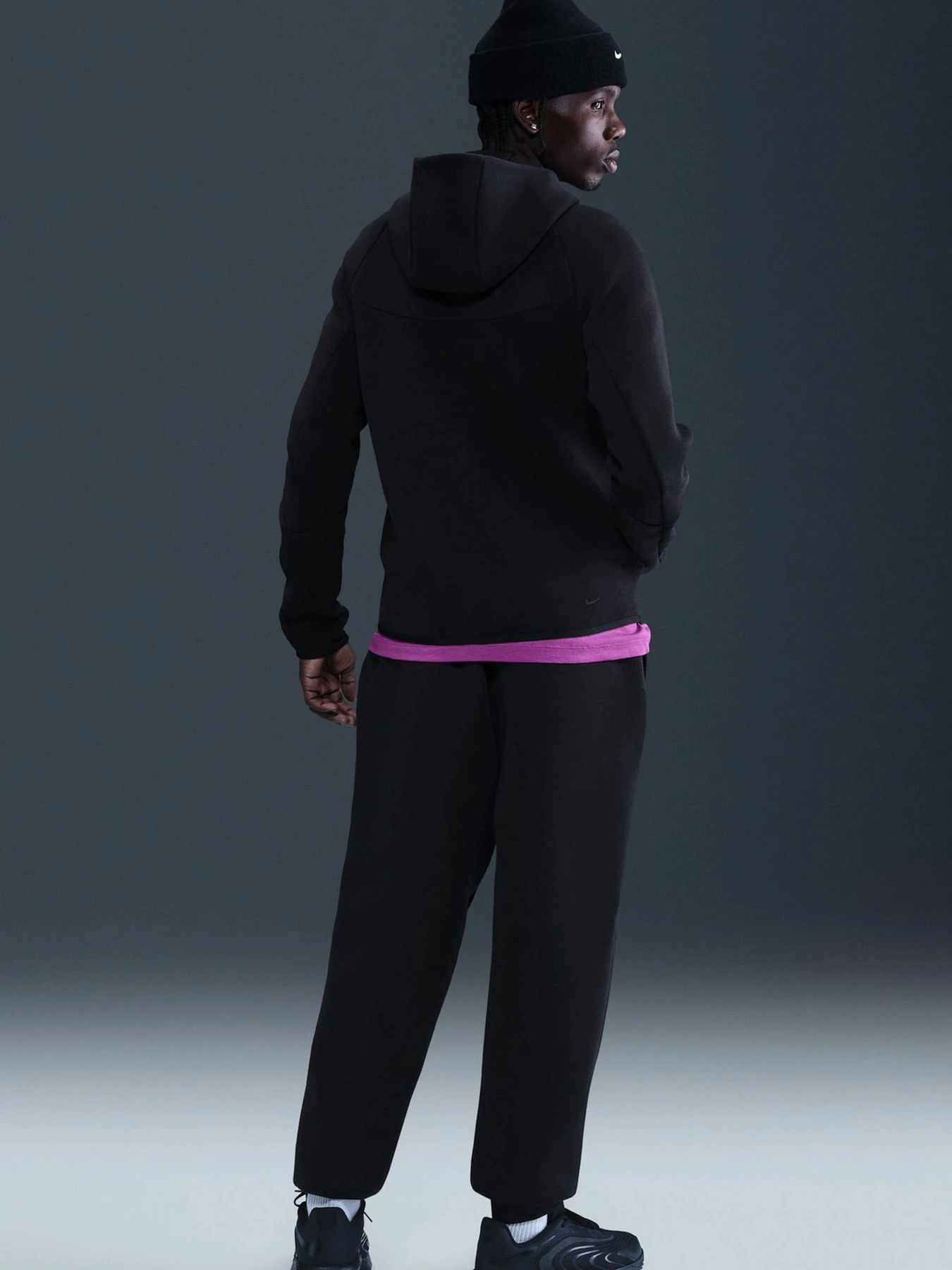 Худи и свитшоты NIKE Nike Tech модель 102266757 Худи и свитшоты NIKE Nike Tech модель 102266757 Фото