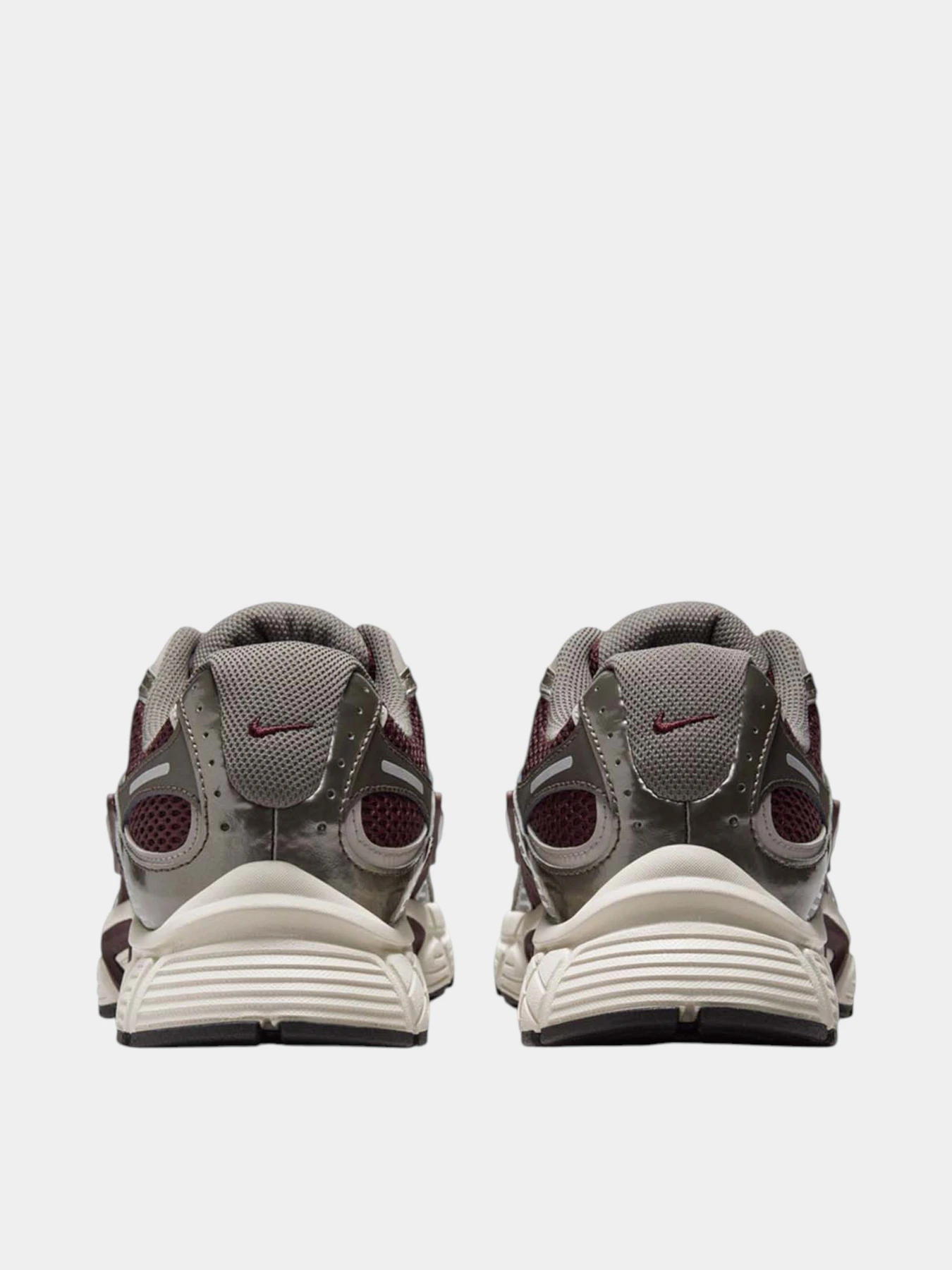 Кроссовки NIKE NIKE V5 RNR модель 102265605 Кроссовки NIKE NIKE V5 RNR модель 102265605 Фото
