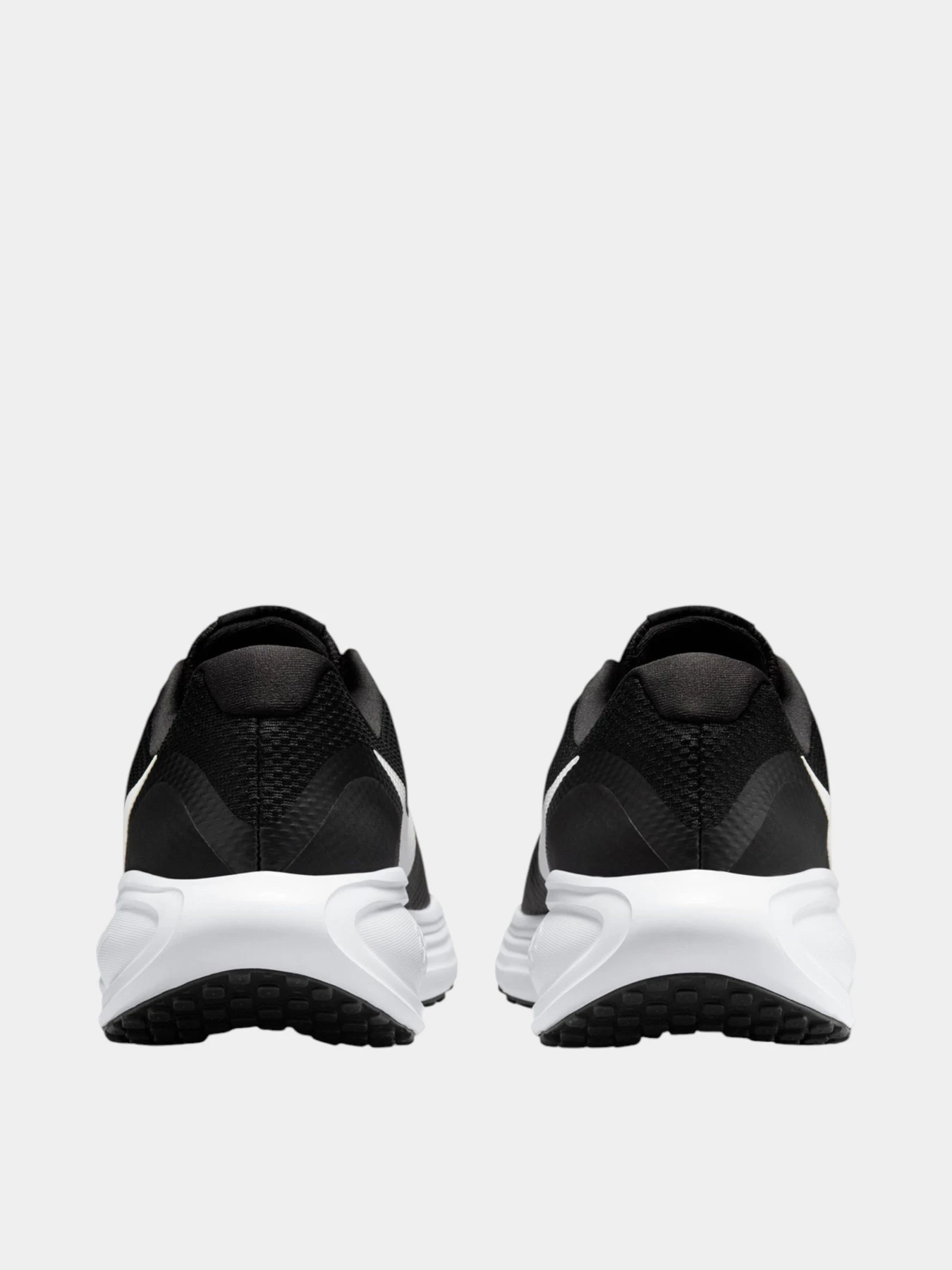 Кроссовки NIKE NIKE REVOLUTION 8 модель 102265613 Кроссовки NIKE NIKE REVOLUTION 8 модель 102265613 Фото