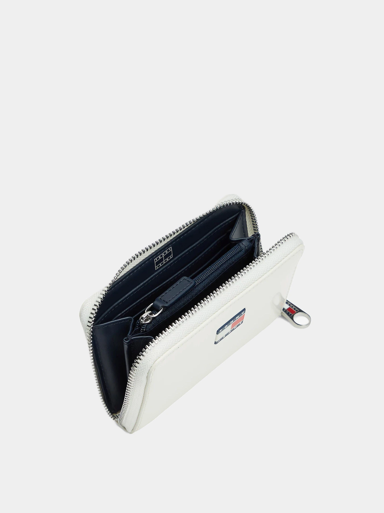 Кошельки Tommy Hilfiger модель AW0AW18090-YBI Кошельки Tommy Hilfiger модель AW0AW18090-YBI Фото