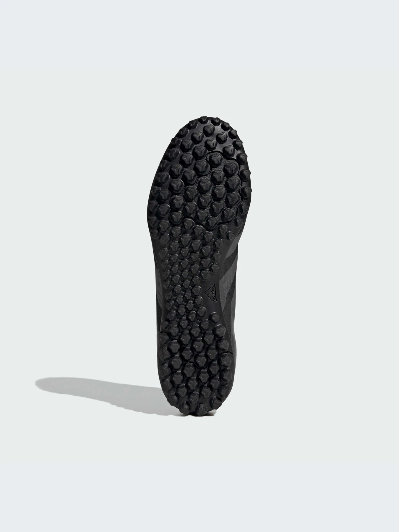 Кроссовки Adidas Predator модель ID3783-KZ Кроссовки Adidas Predator модель ID3783-KZ Фото