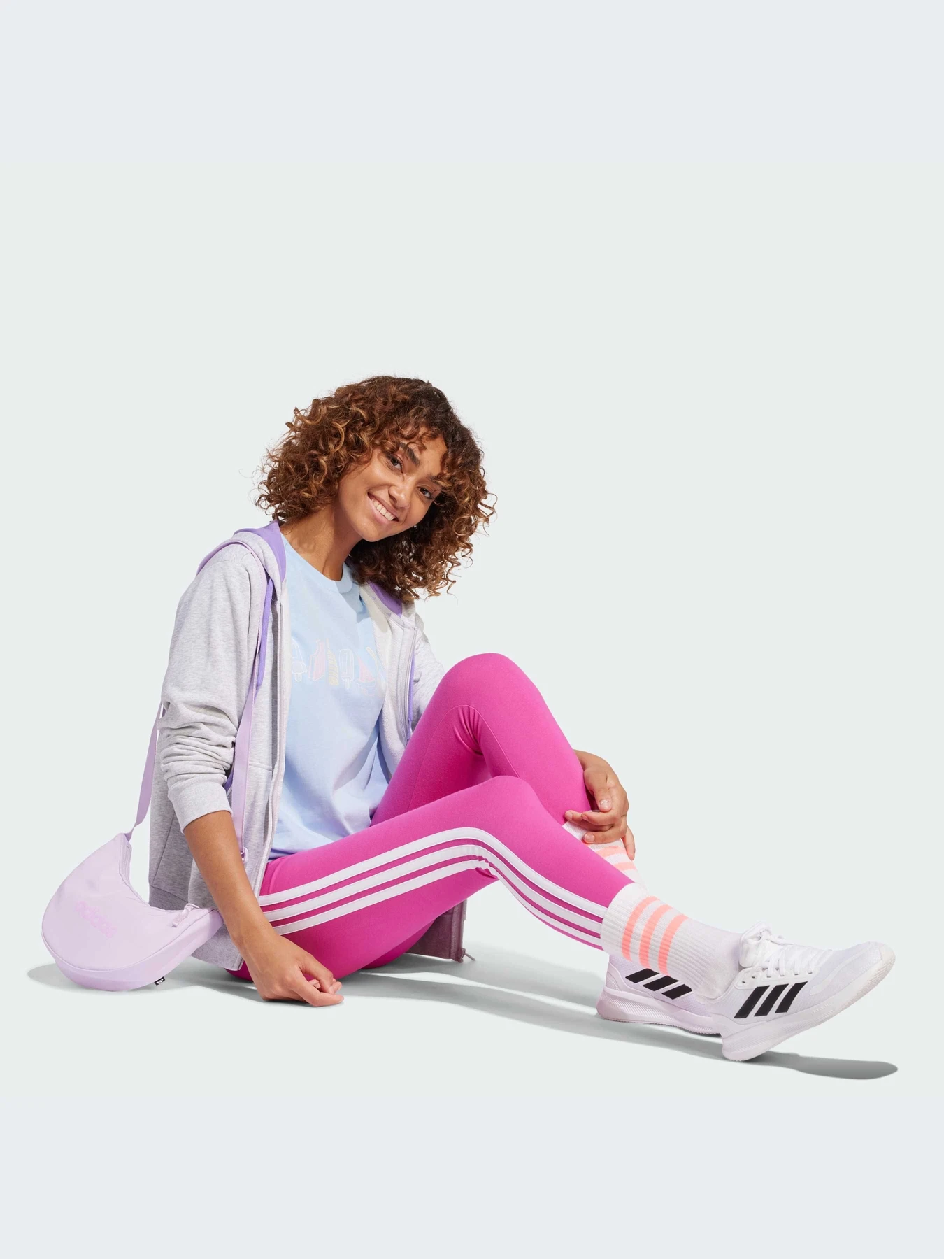 Футболки и поло Adidas модель JJ4102-KZ Футболки и поло Adidas модель JJ4102-KZ Фото