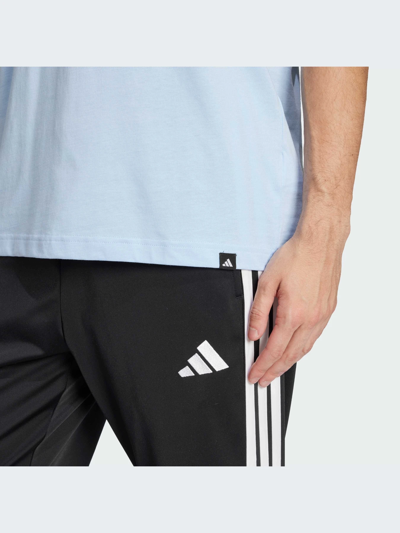 Футболки и поло Adidas модель JJ3958-KZ Футболки и поло Adidas модель JJ3958-KZ Фото