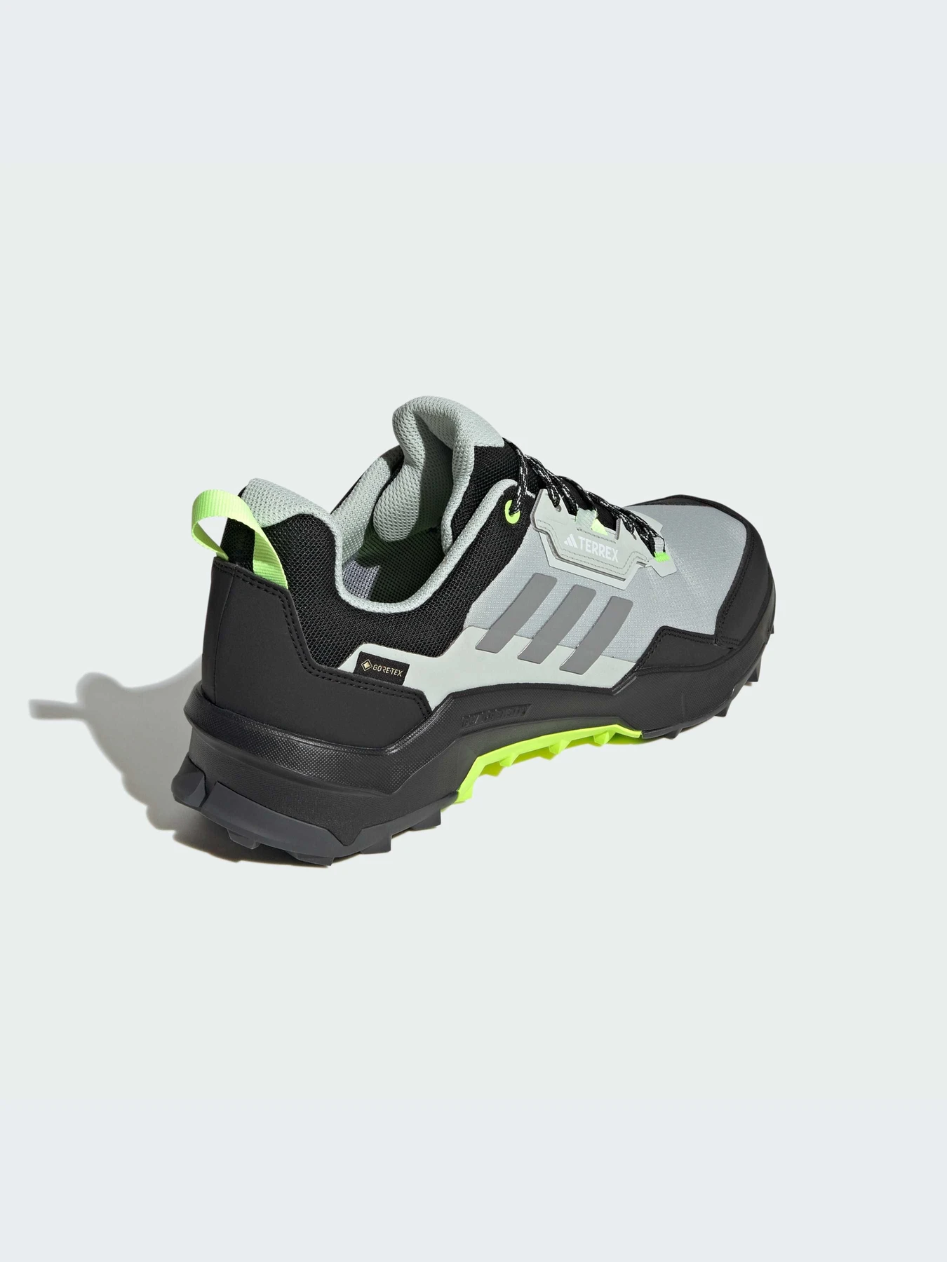 Кроссовки Adidas модель IF4866-KZ Кроссовки Adidas модель IF4866-KZ Фото