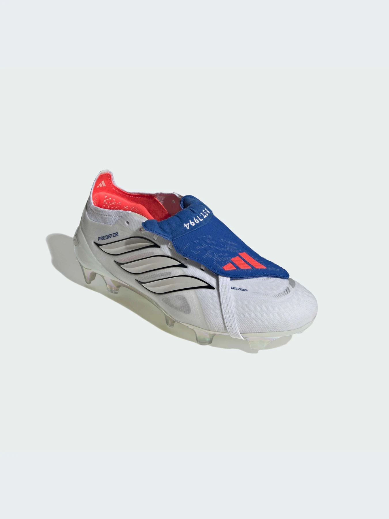 Кроссовки Adidas Predator модель JS0376-KZ Кроссовки Adidas Predator модель JS0376-KZ Фото