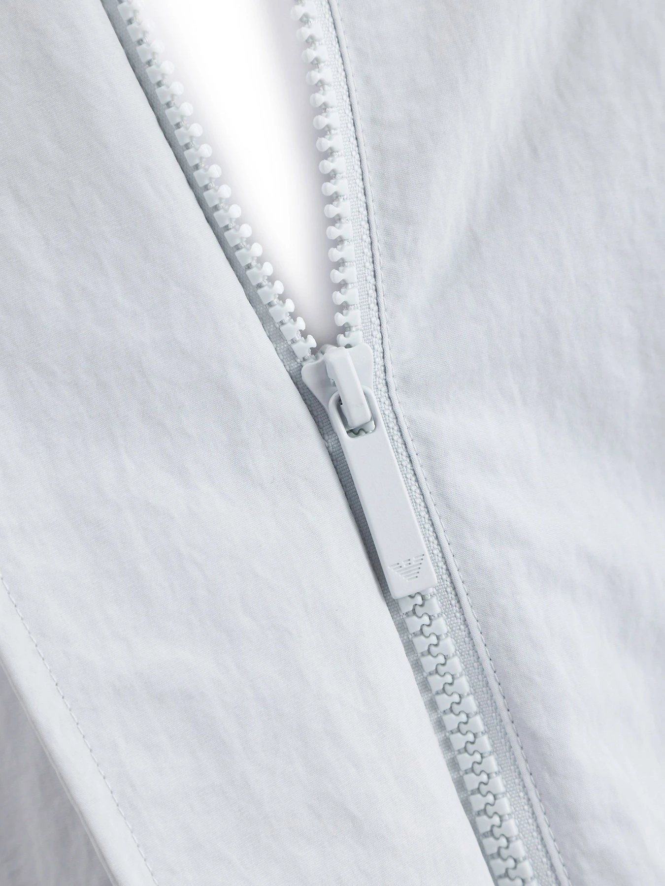 Пальто и плащи Emporio Armani модель EW003434-AF20825-U9275 Фото