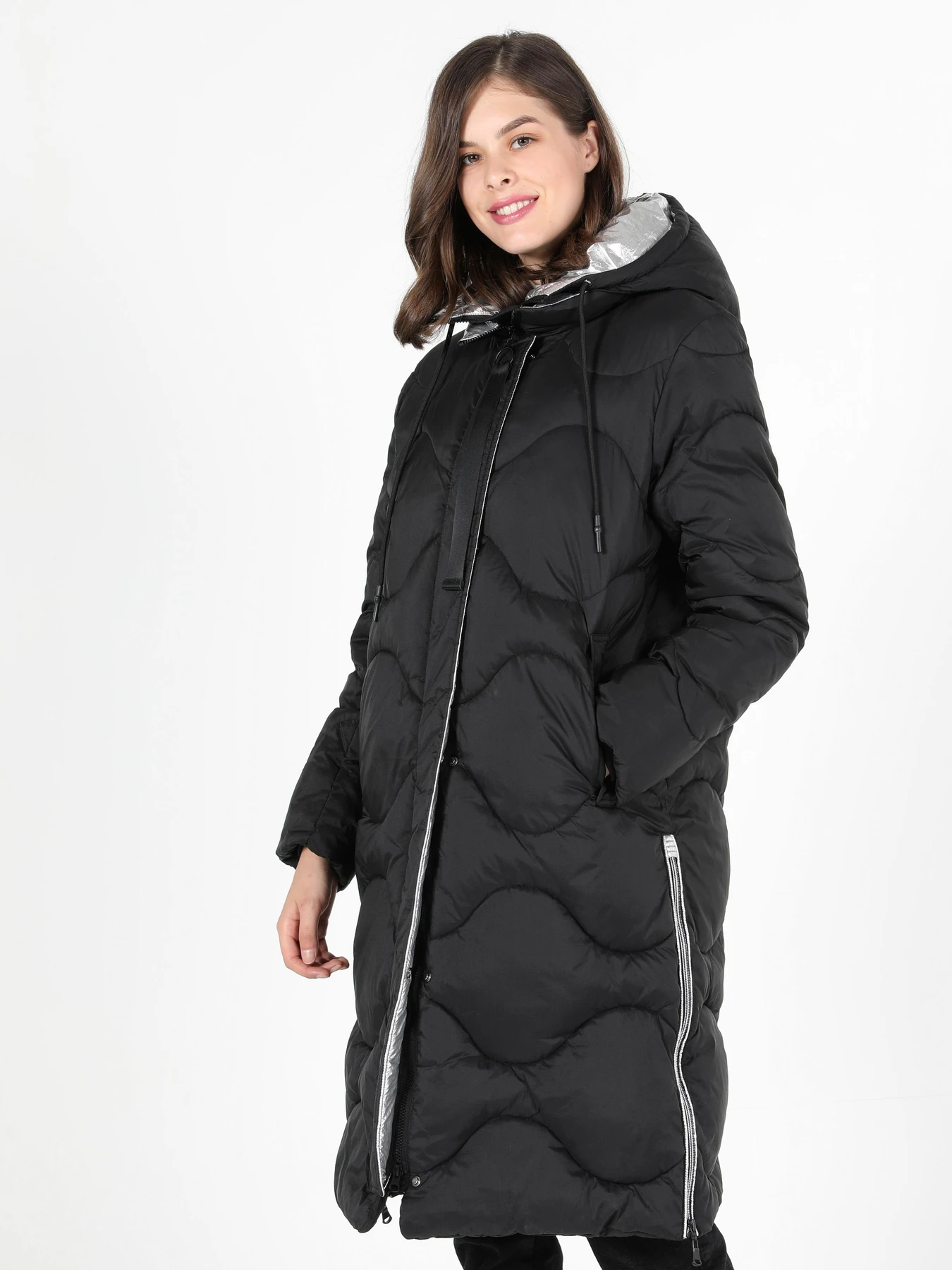 Куртки и дубленки Colin’s модель CL1051076_BLK Фото