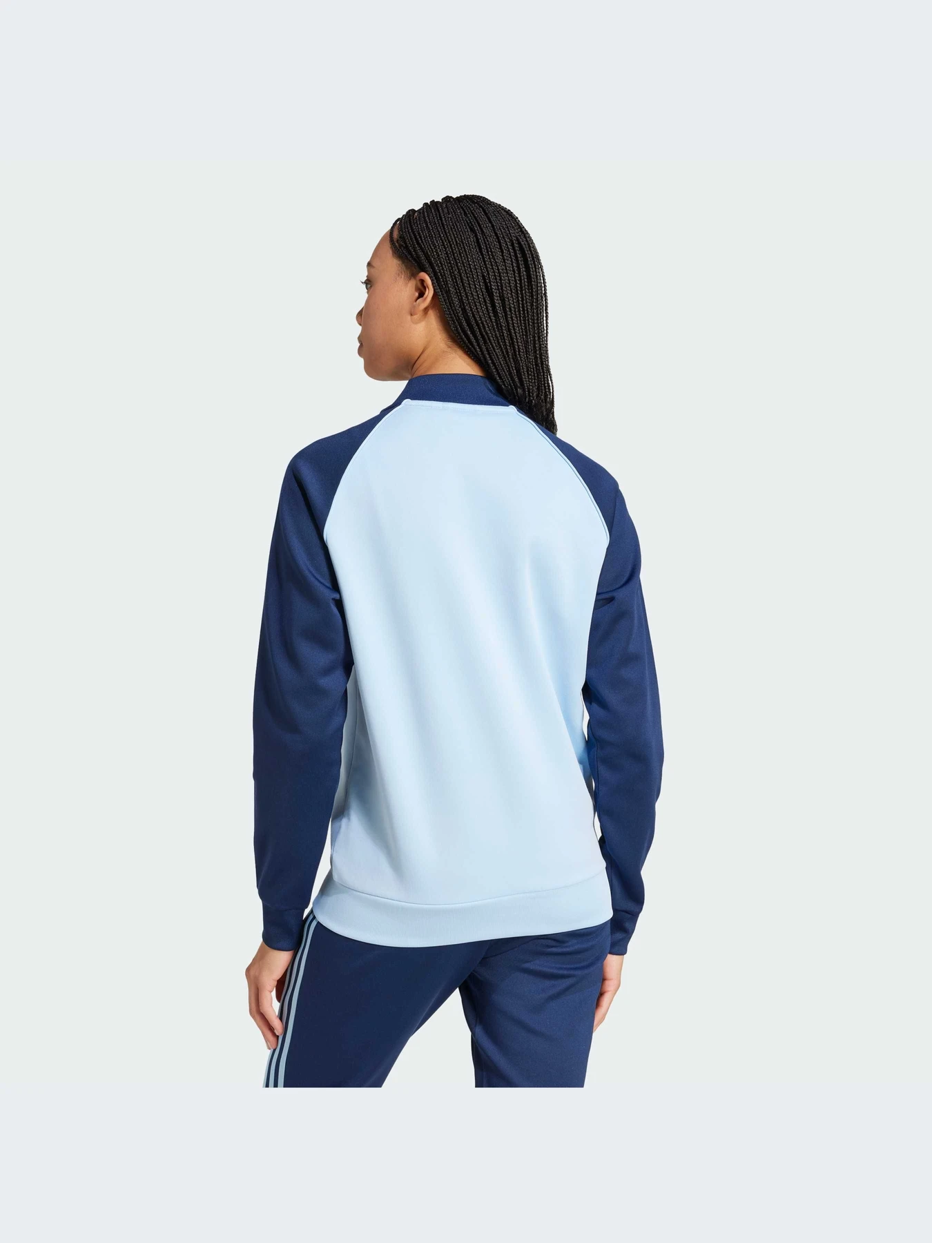 Худи и свитшоты Adidas Adicolor модель JD0825-KZ Худи и свитшоты Adidas Adicolor модель JD0825-KZ Фото