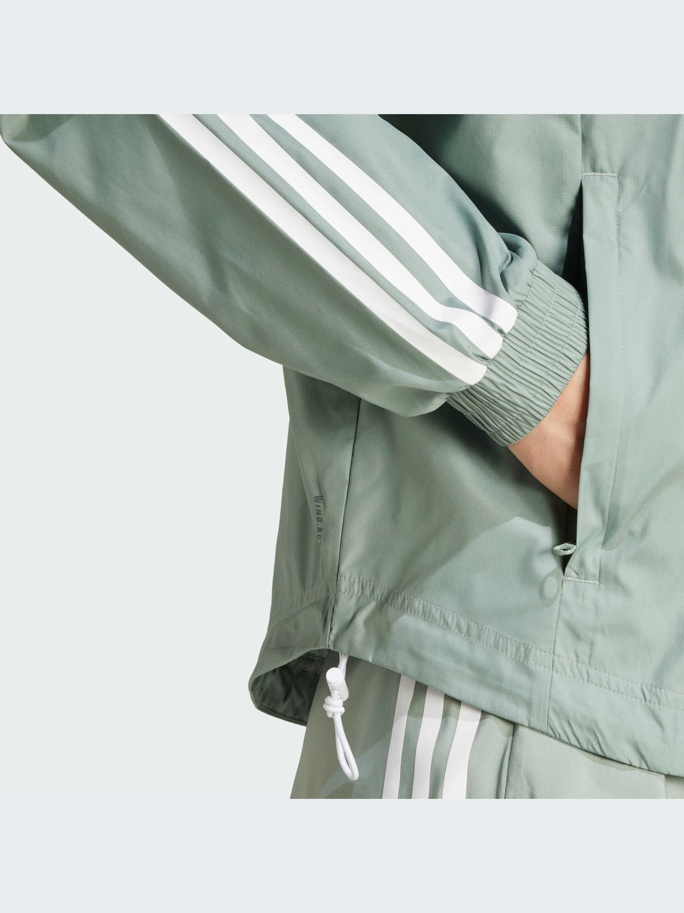 Куртки и дубленки Adidas модель JC9847-KZ Куртки и дубленки Adidas модель JC9847-KZ Фото