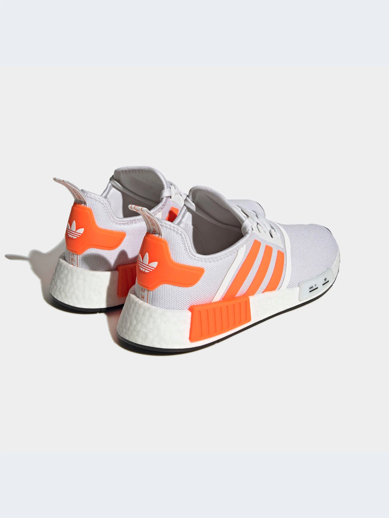 Кроссовки Adidas NMD модель HQ4463-KZ Кроссовки Adidas NMD модель HQ4463-KZ Фото