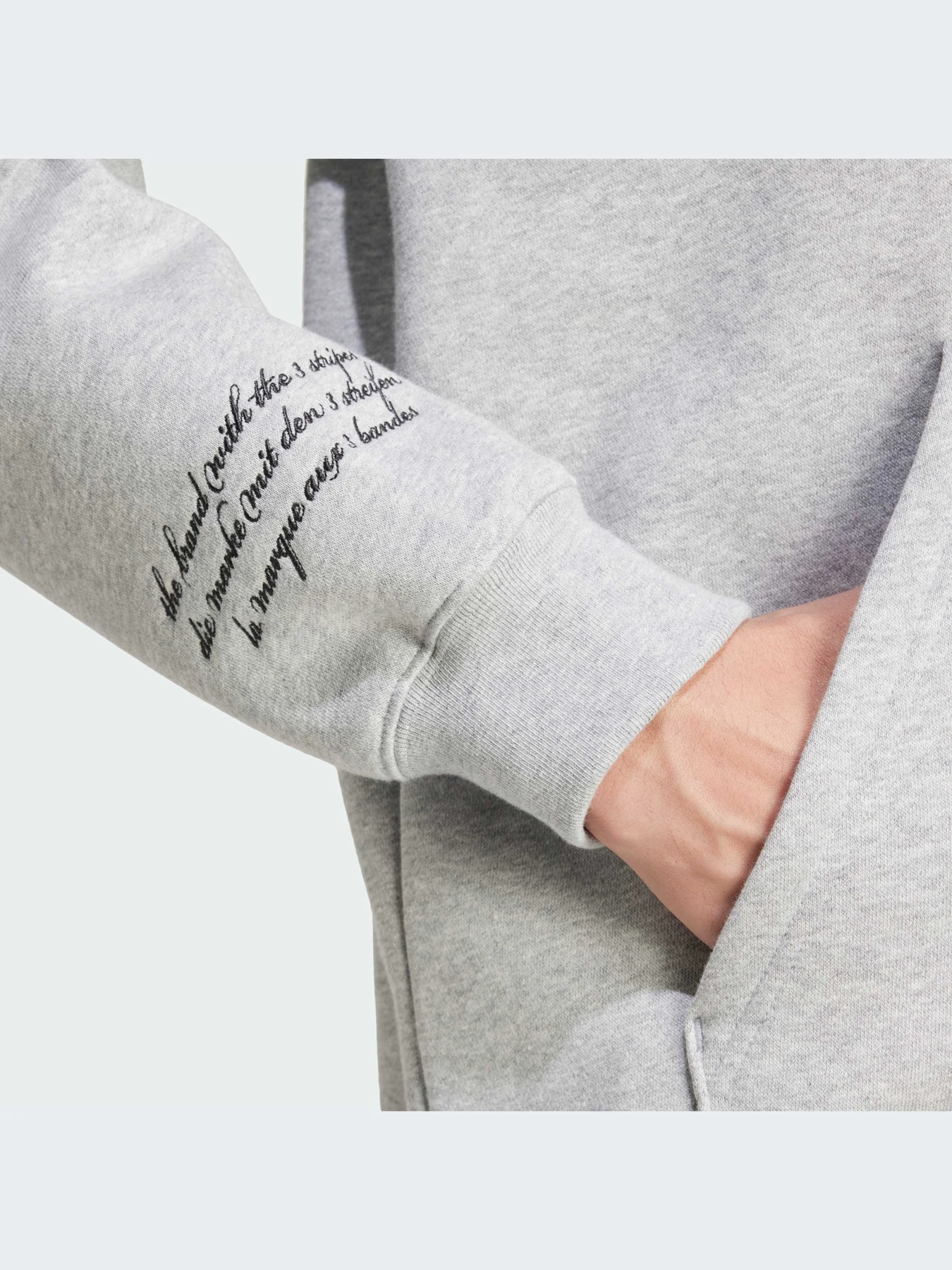 Худи и свитшоты Adidas Graphics модель IX6770-KZ Худи и свитшоты Adidas Graphics модель IX6770-KZ Фото