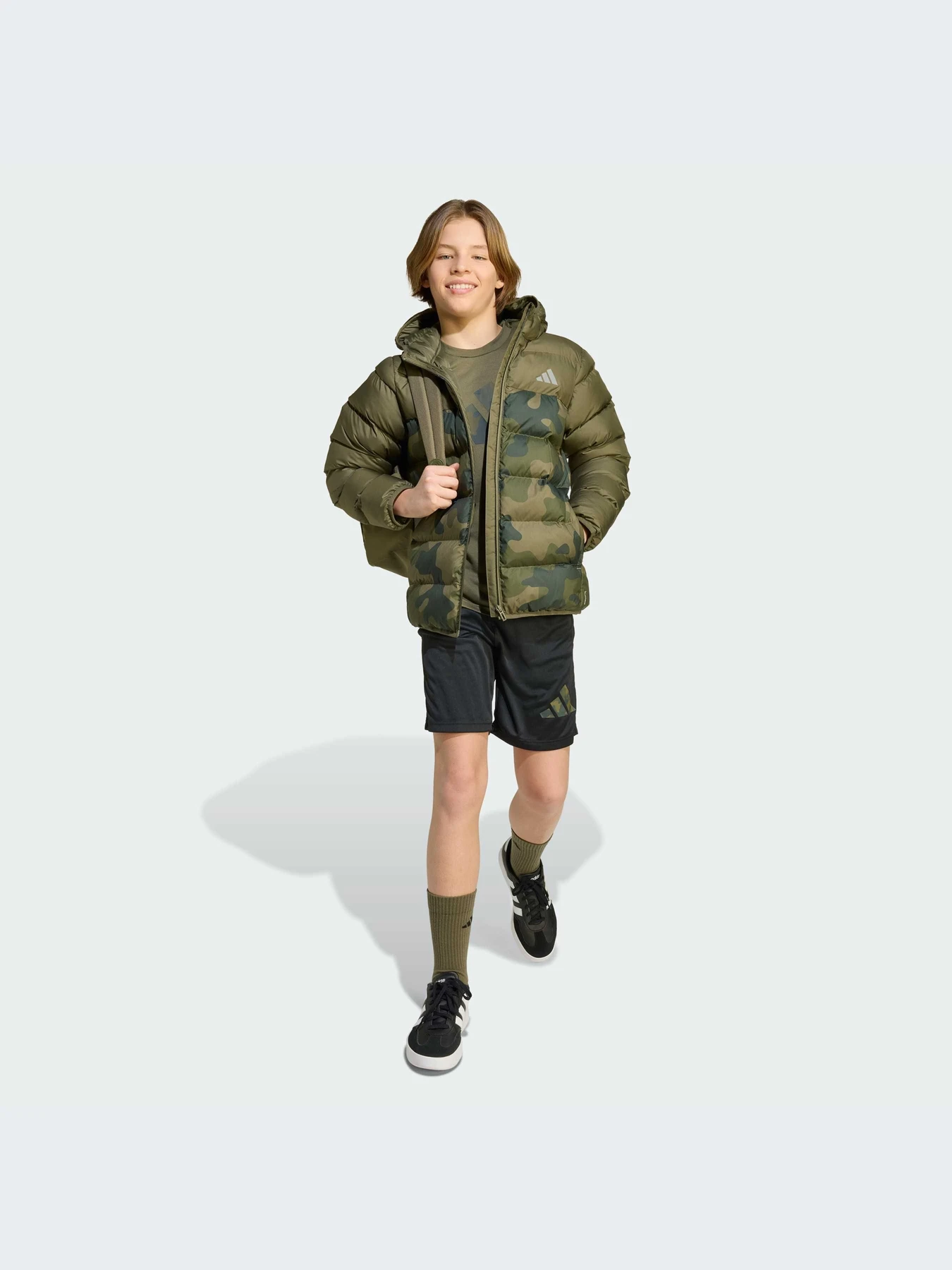 Куртки и дубленки Adidas модель JL7398-KZ Куртки и дубленки Adidas модель JL7398-KZ Фото