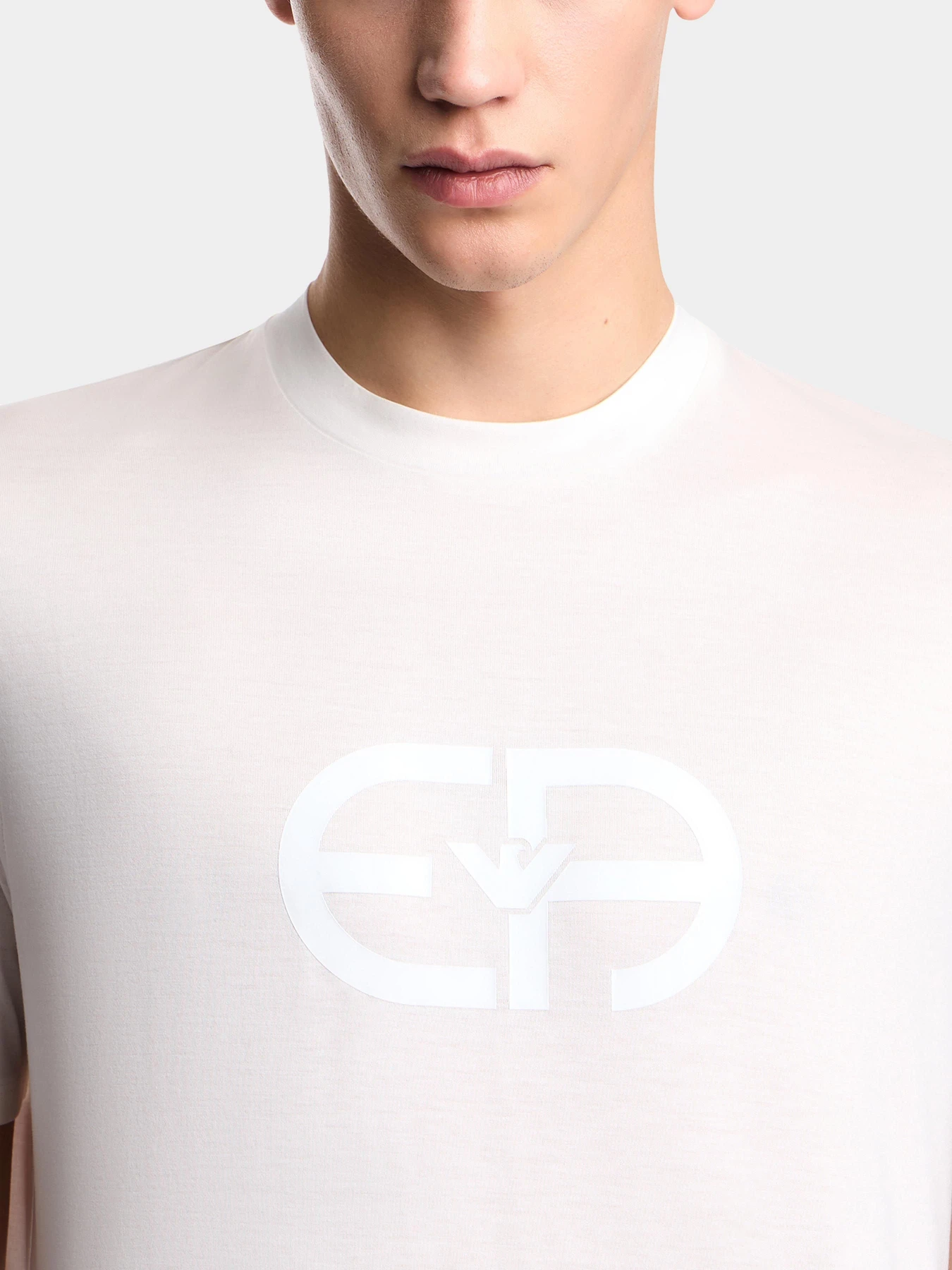Футболки и поло Emporio Armani модель EM004581-AF10017-U0003 Футболки и поло Emporio Armani модель EM004581-AF10017-U0003 Фото