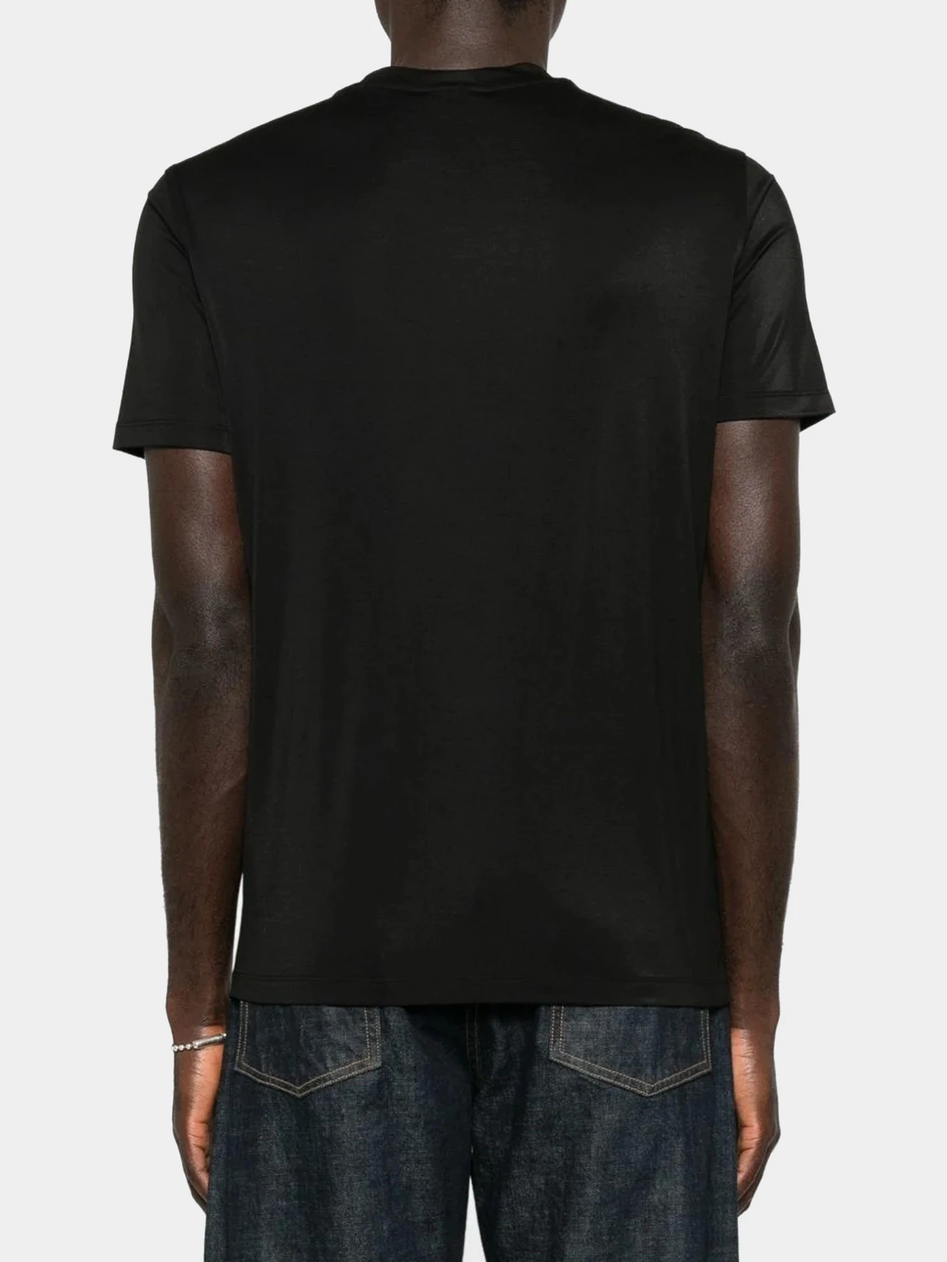 Футболки и поло Emporio Armani модель EM004586-AF13721-UC001 Футболки и поло Emporio Armani модель EM004586-AF13721-UC001 Фото