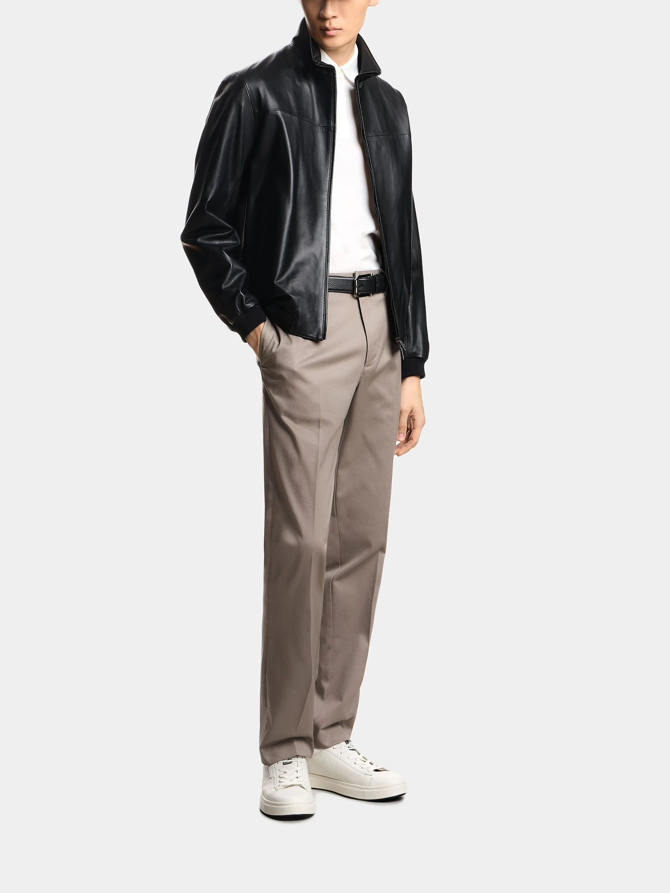Футболки и поло Emporio Armani модель EM004588-AF10017-U0003 Футболки и поло Emporio Armani модель EM004588-AF10017-U0003 Фото