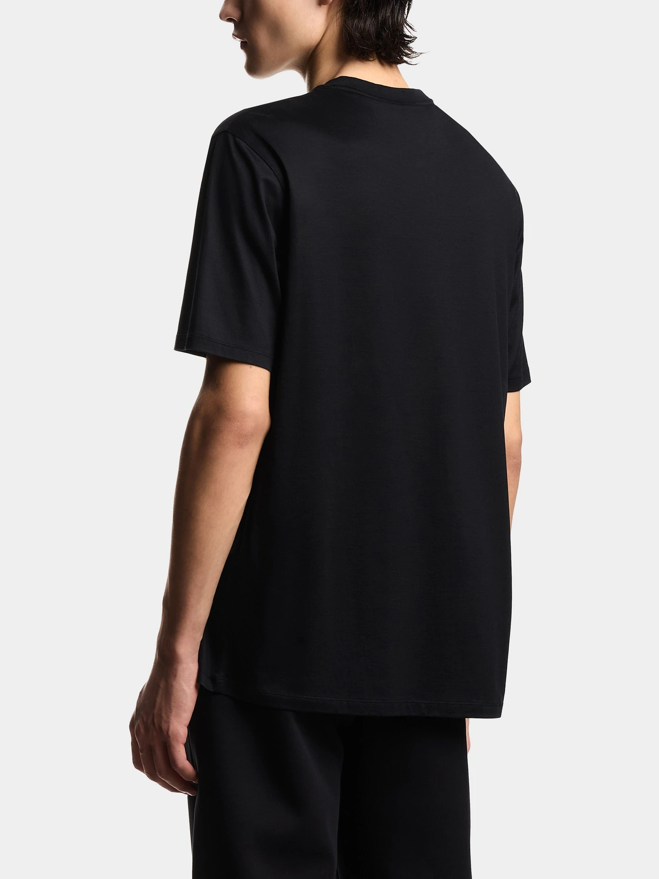 Футболки и поло Emporio Armani модель EM004592-AF13747-UC001 Футболки и поло Emporio Armani модель EM004592-AF13747-UC001 Фото