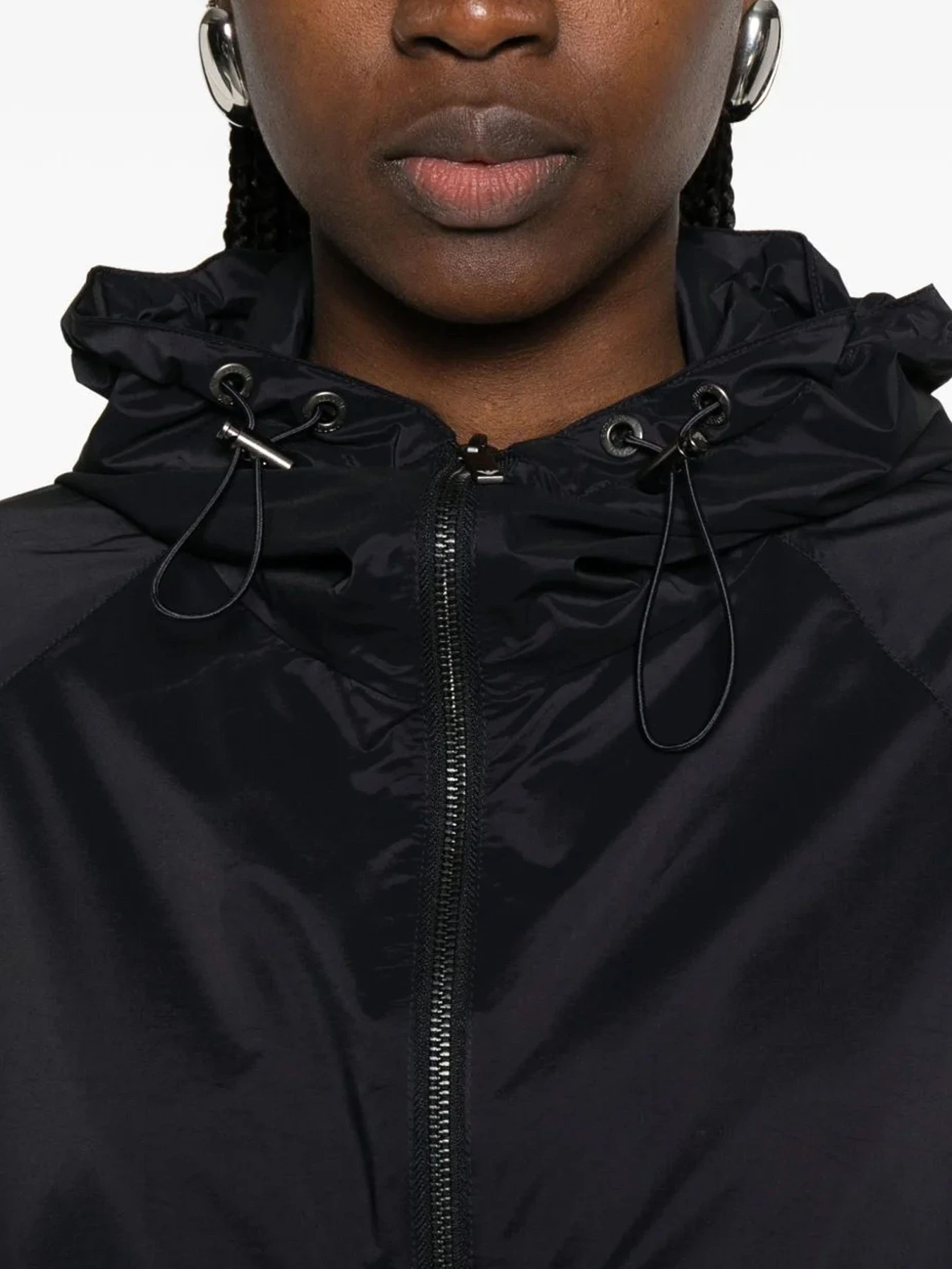 Куртки и дубленки Emporio Armani модель EW003433-AF20823-FB056 Фото