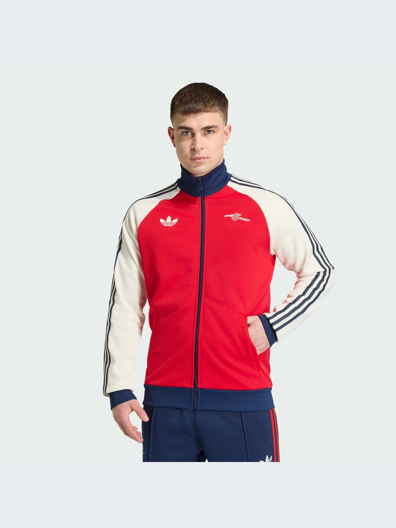 Худи и свитшоты Adidas модель KB1793-KZ Худи и свитшоты Adidas модель KB1793-KZ Фото