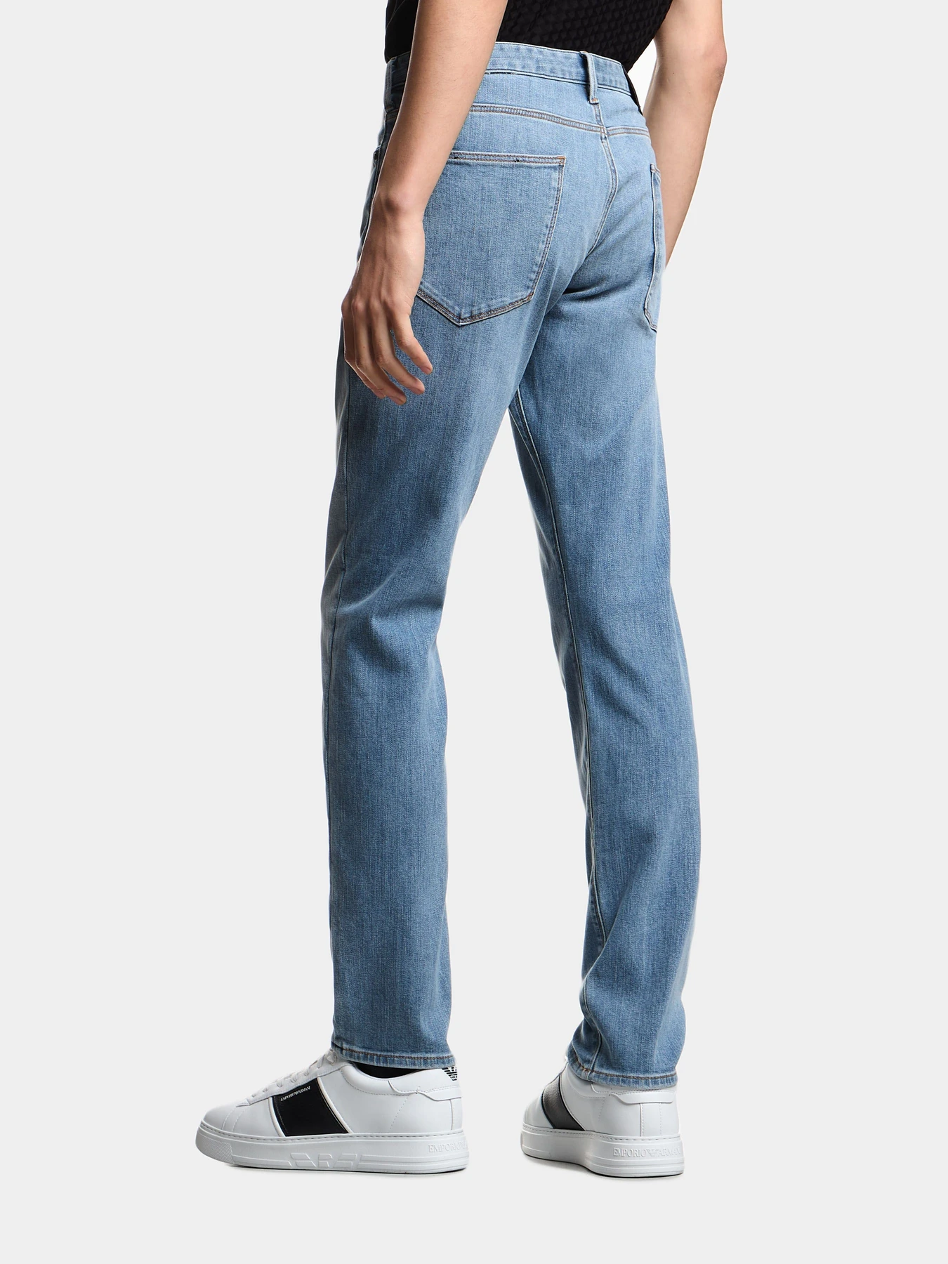 Джинсы Emporio Armani модель EM000121-AF22800-MB003 Джинсы Emporio Armani модель EM000121-AF22800-MB003 Фото