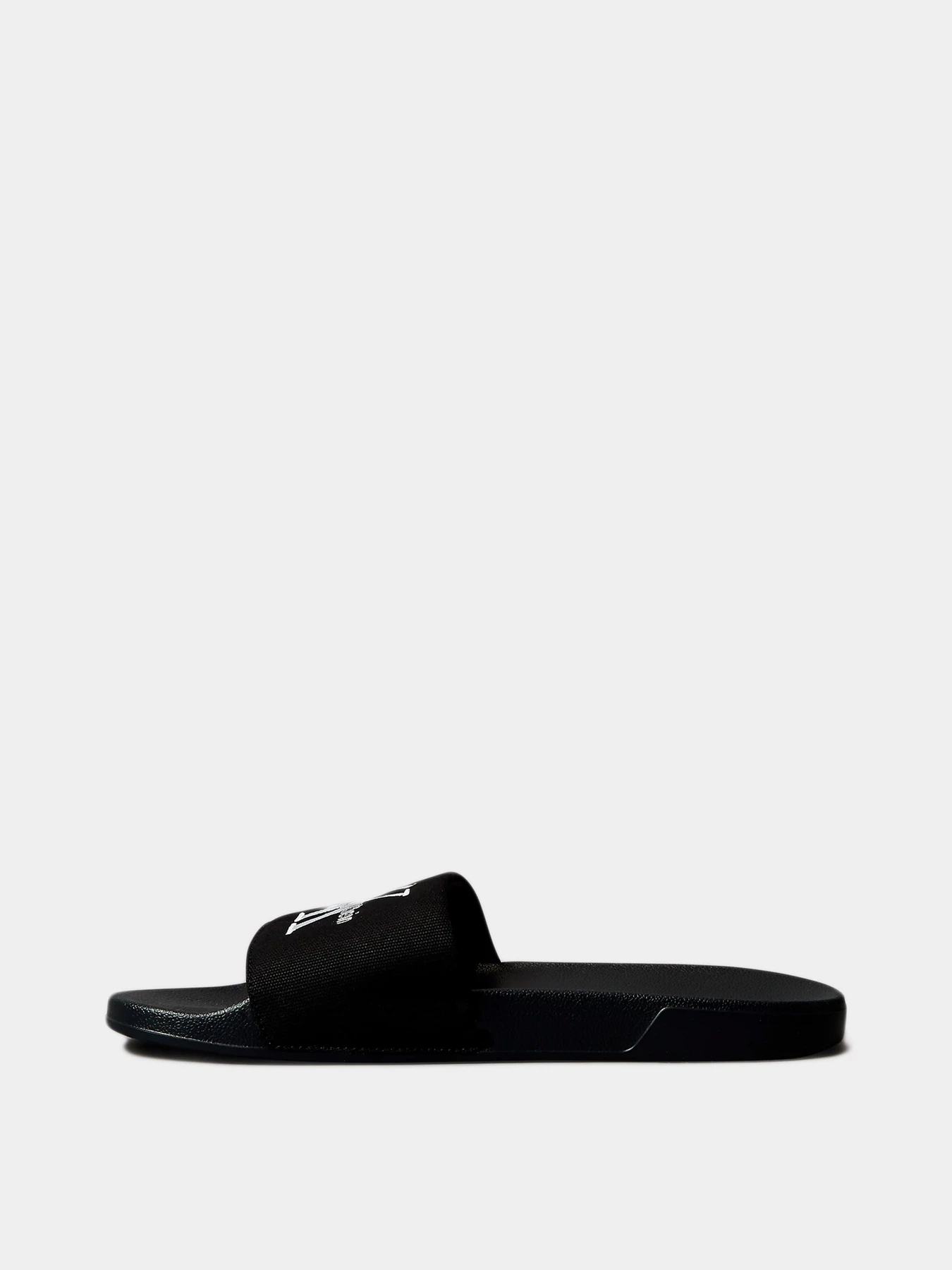 Шлёпанцы Calvin Klein модель YM0YM01393-0GJ Шлёпанцы Calvin Klein модель YM0YM01393-0GJ Фото