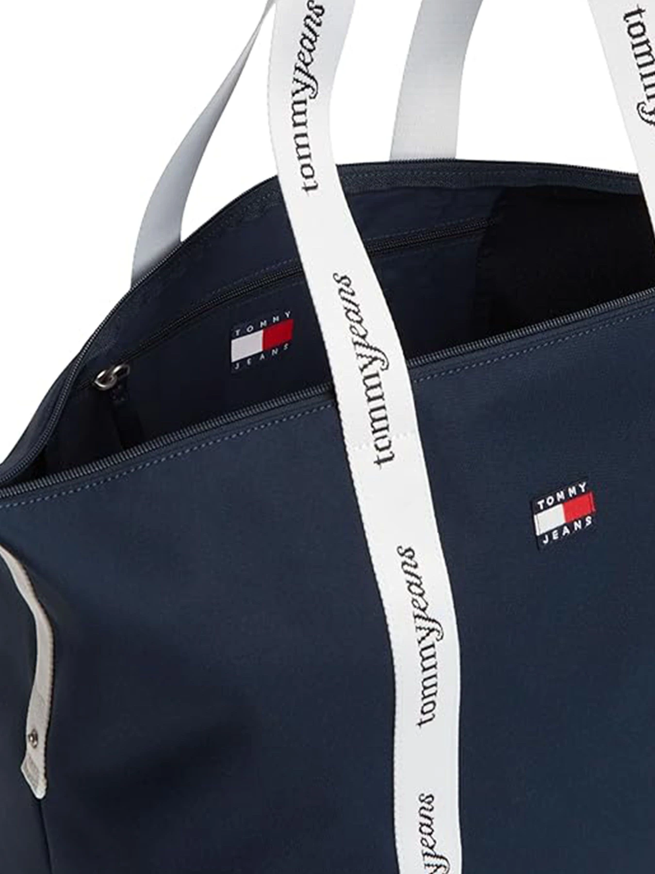Сумки Tommy Hilfiger модель AW0AW18461-C1G Сумки Tommy Hilfiger модель AW0AW18461-C1G Фото