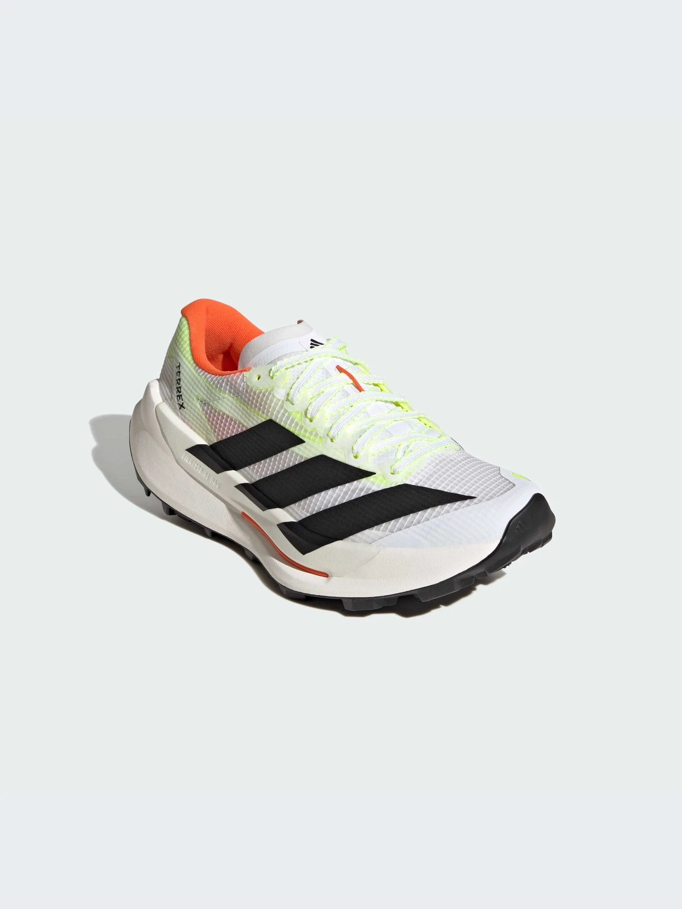Кроссовки Adidas модель HP7013-KZ Кроссовки Adidas модель HP7013-KZ Фото