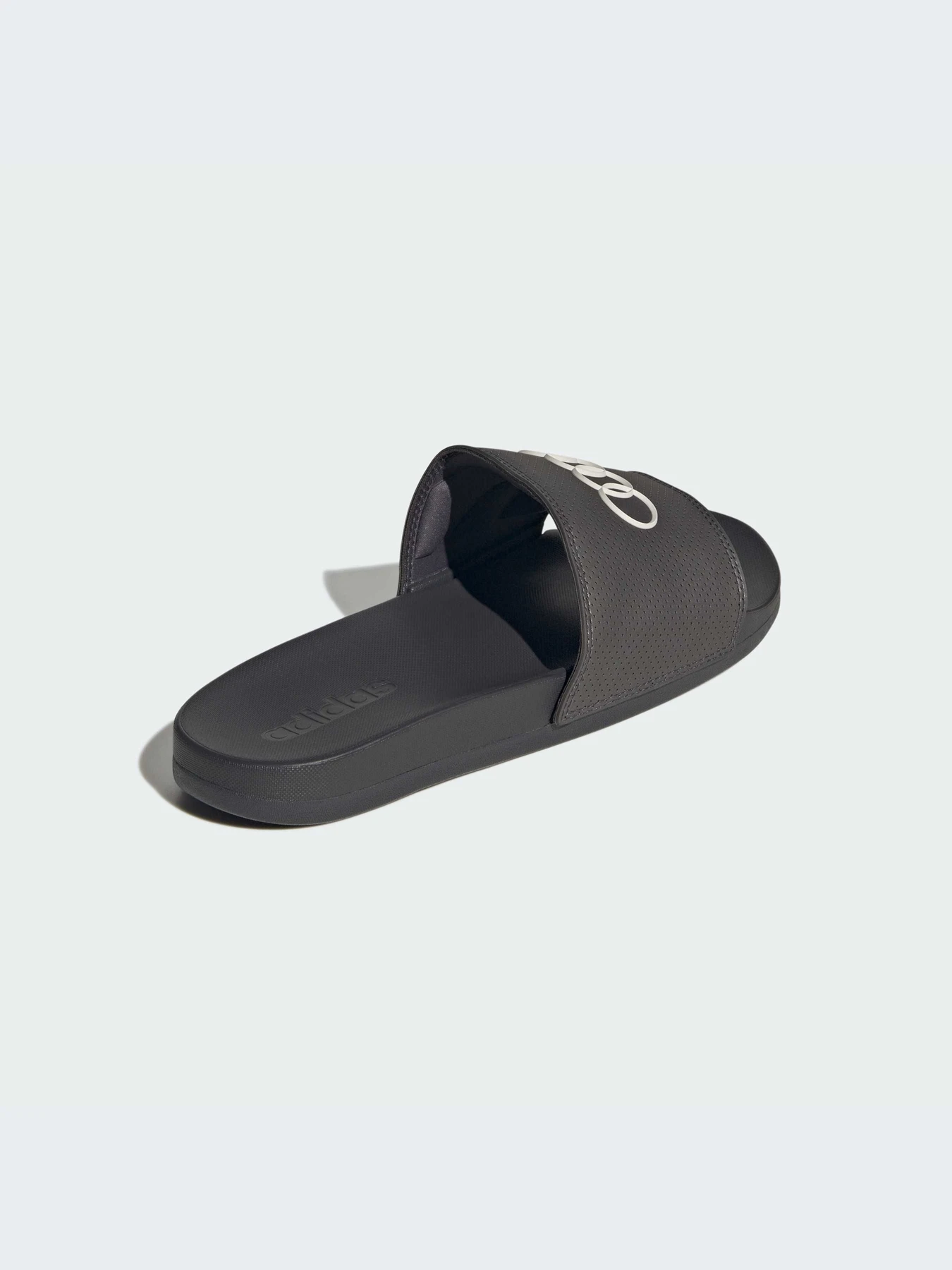Шлёпанцы Adidas Adilette модель KI6084-KZ Шлёпанцы Adidas Adilette модель KI6084-KZ Фото
